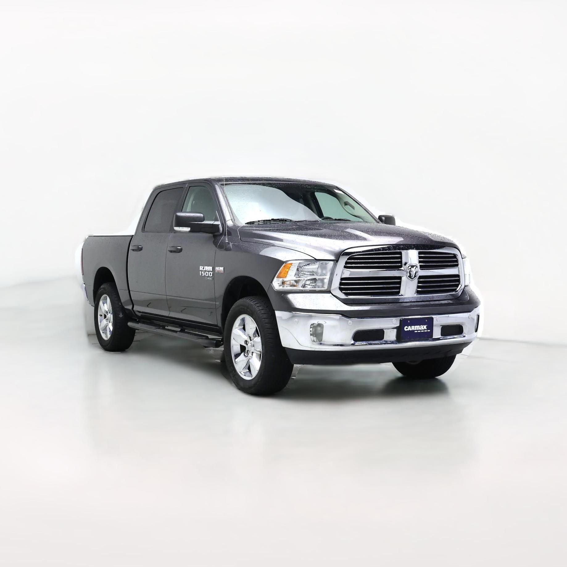 Thumbnail: 2019 RAM 1500 Classic - 1