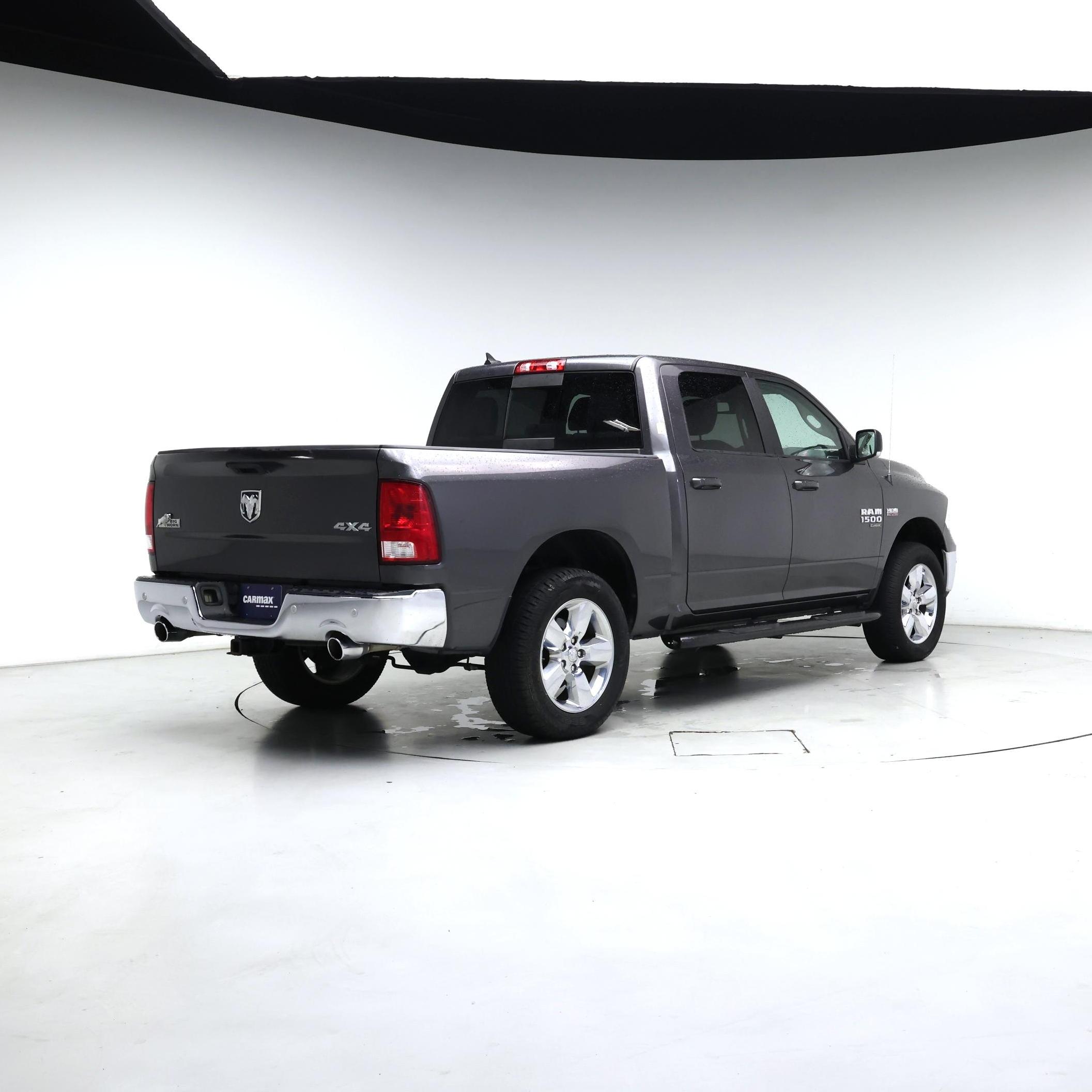Thumbnail: 2019 RAM 1500 Classic - 8