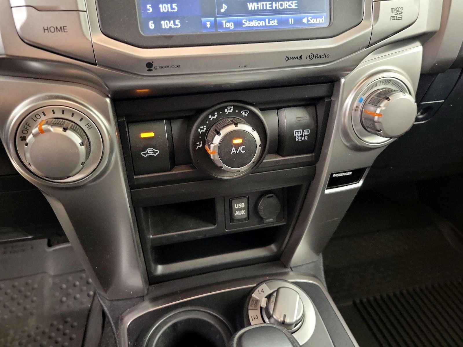 2019 Toyota 4Runner SR5 Premium - Photo 17