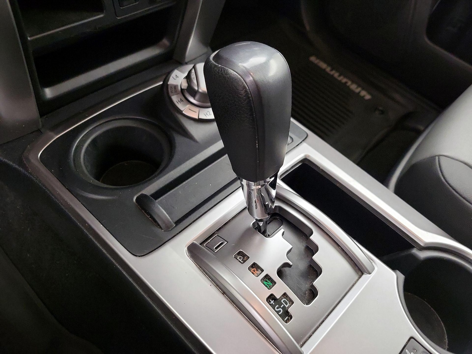 2019 Toyota 4Runner SR5 Premium - Photo 18