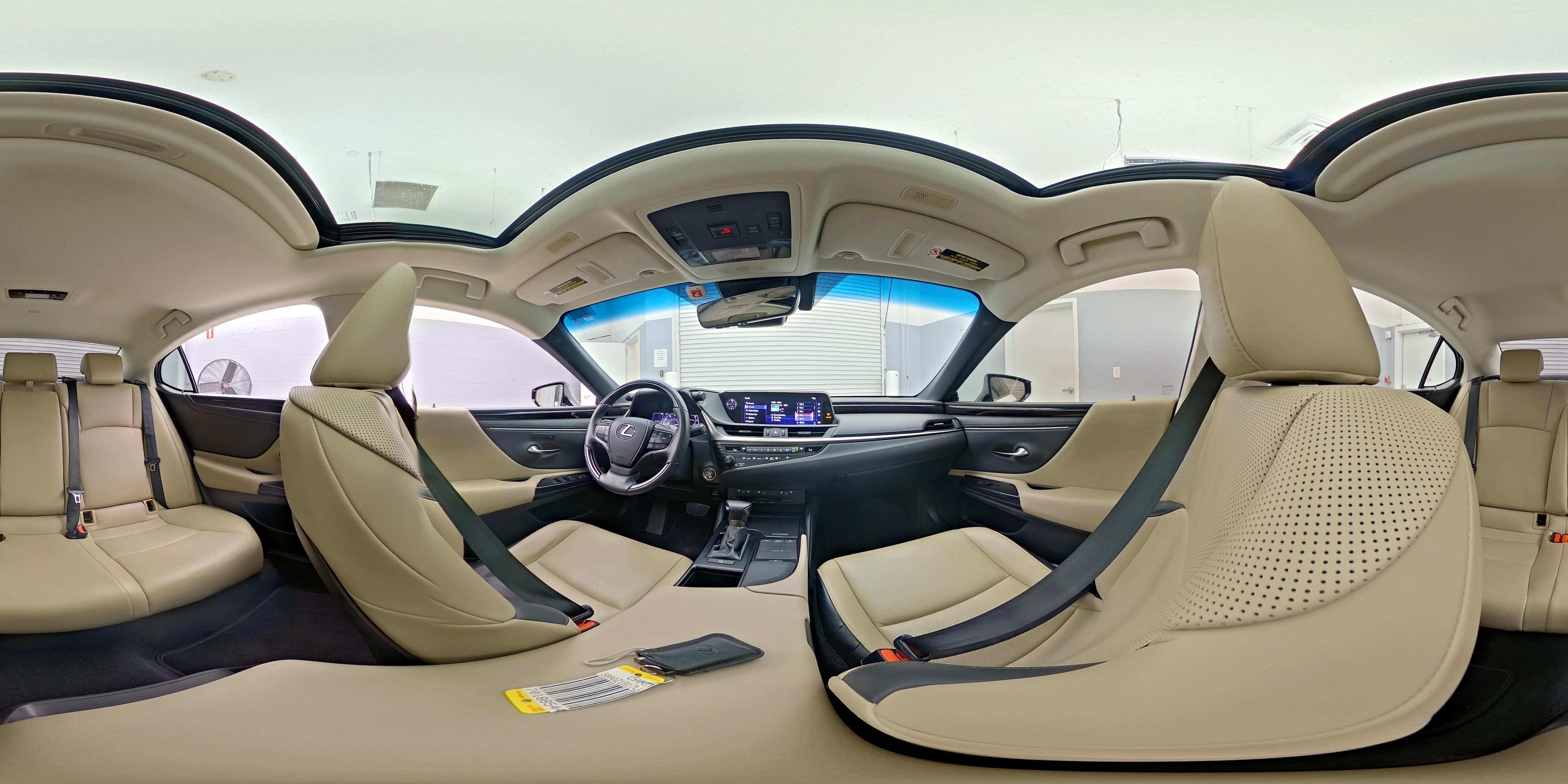 2020 Lexus ES 350 - Photo 26