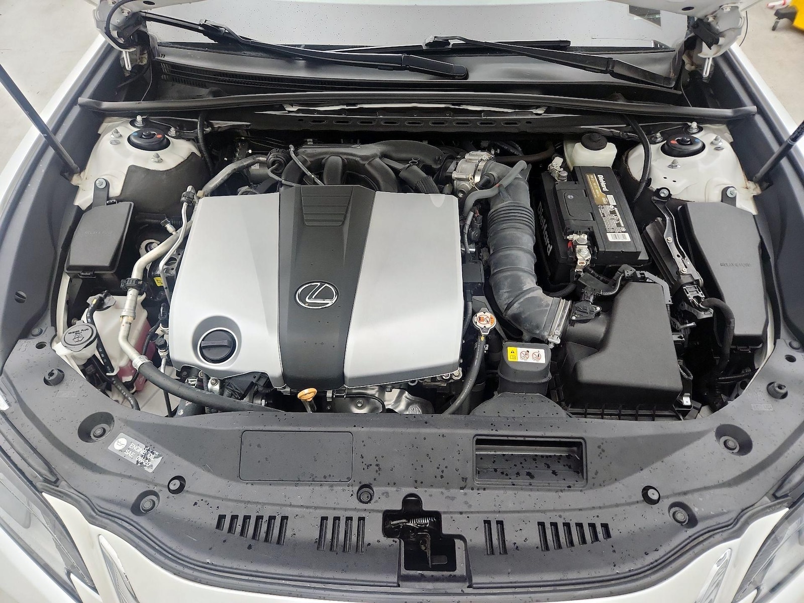 2020 Lexus ES 350 - Photo 24