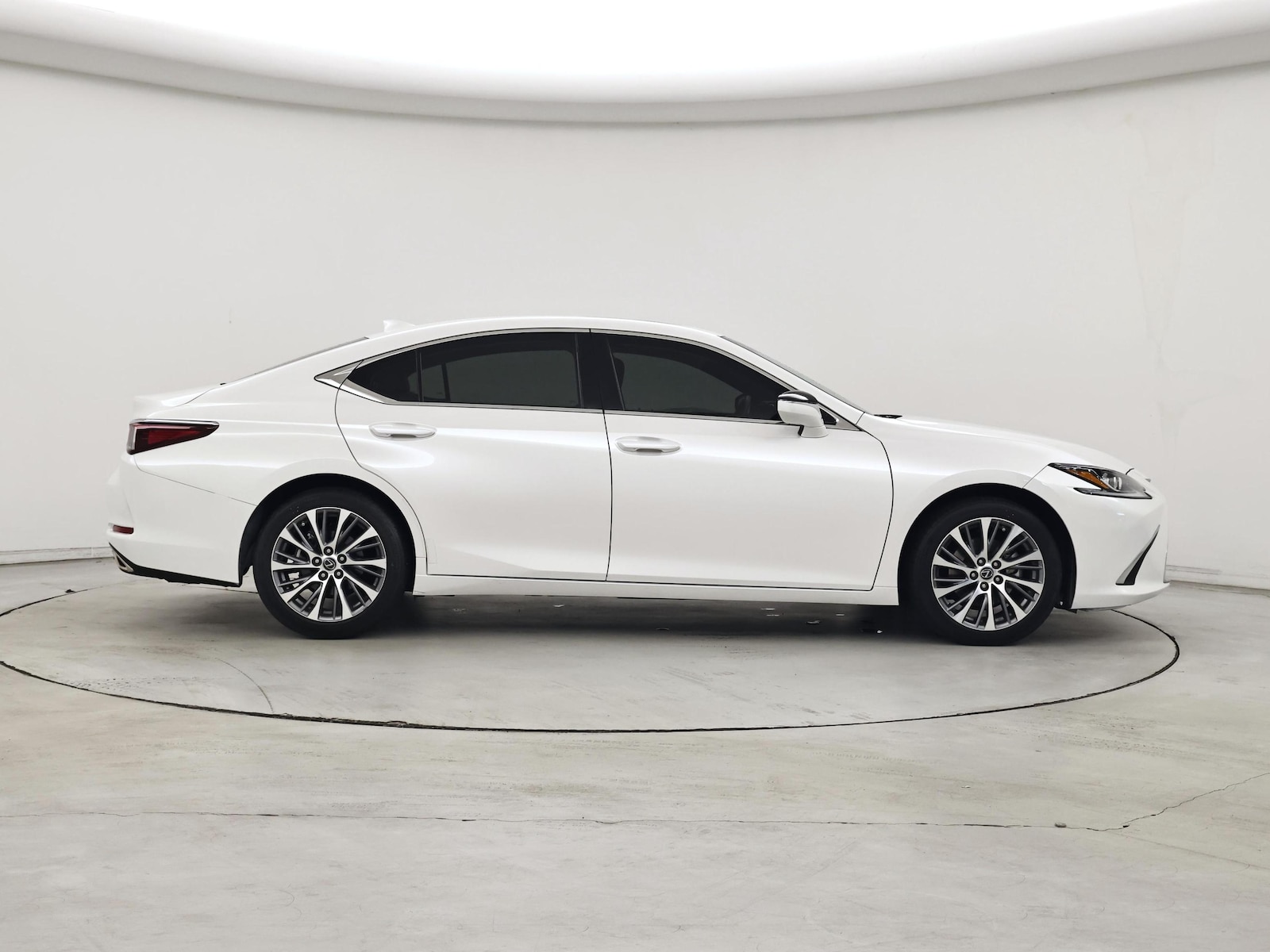 2020 Lexus ES 350 - Photo 8