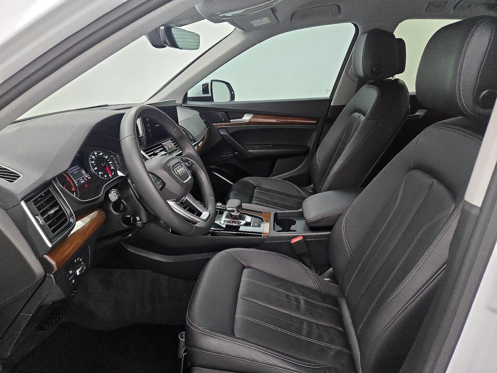 2024 Audi Q5 Premium - Photo 12