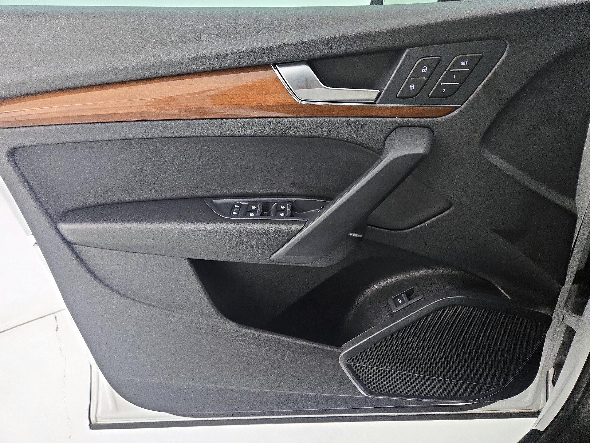 Thumbnail: 2024 Audi Q5 - 12