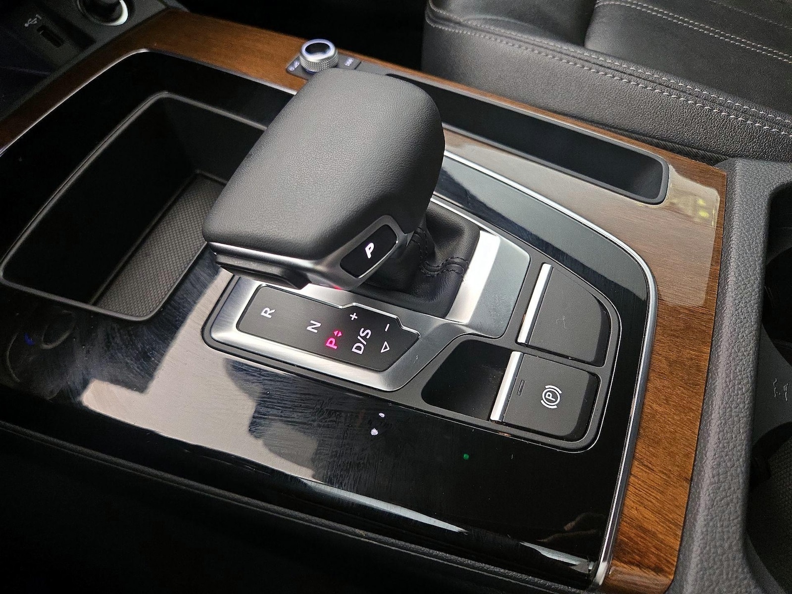 2024 Audi Q5 Premium - Photo 18