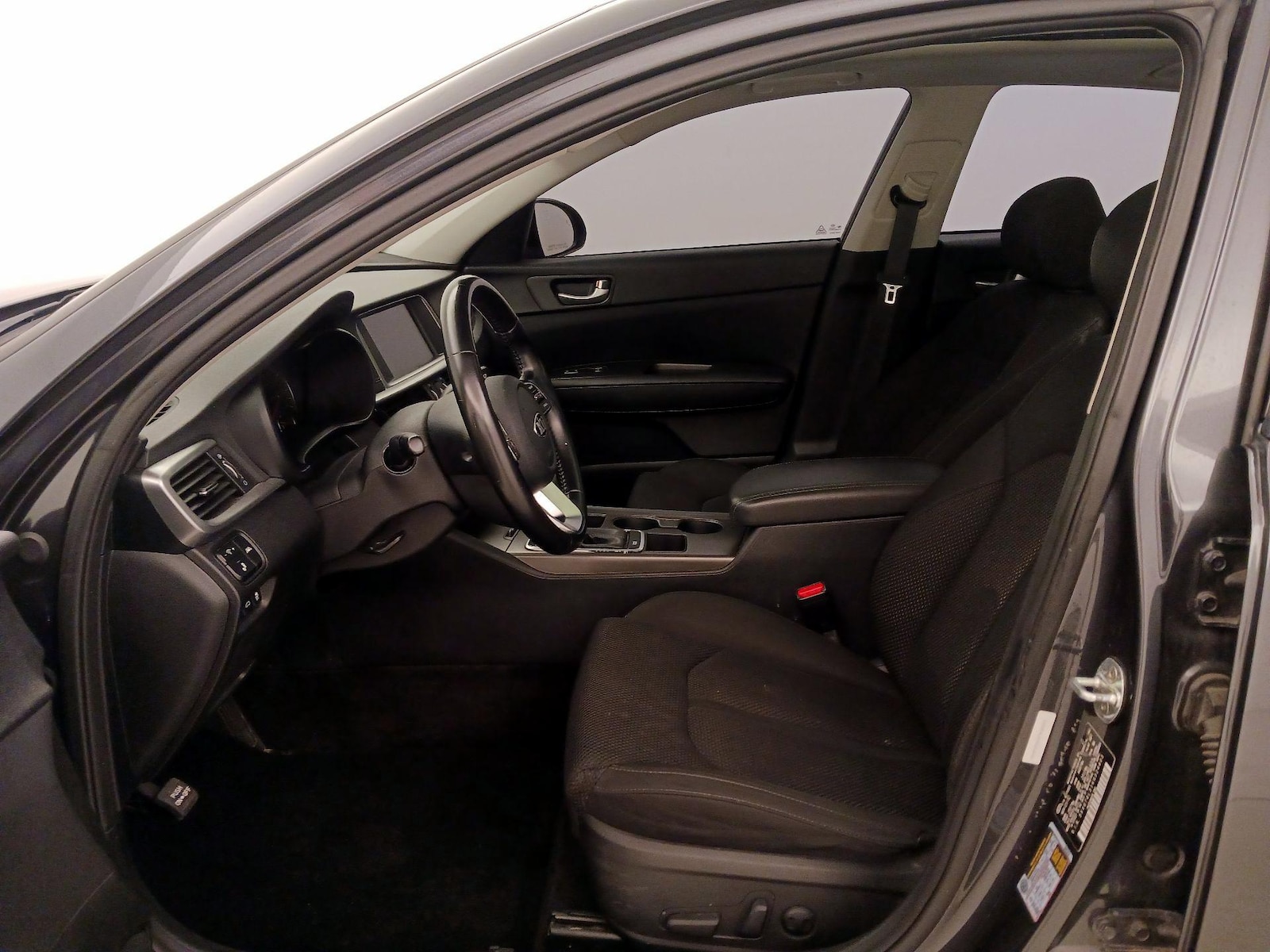 2019 Kia Optima LX - Photo 12