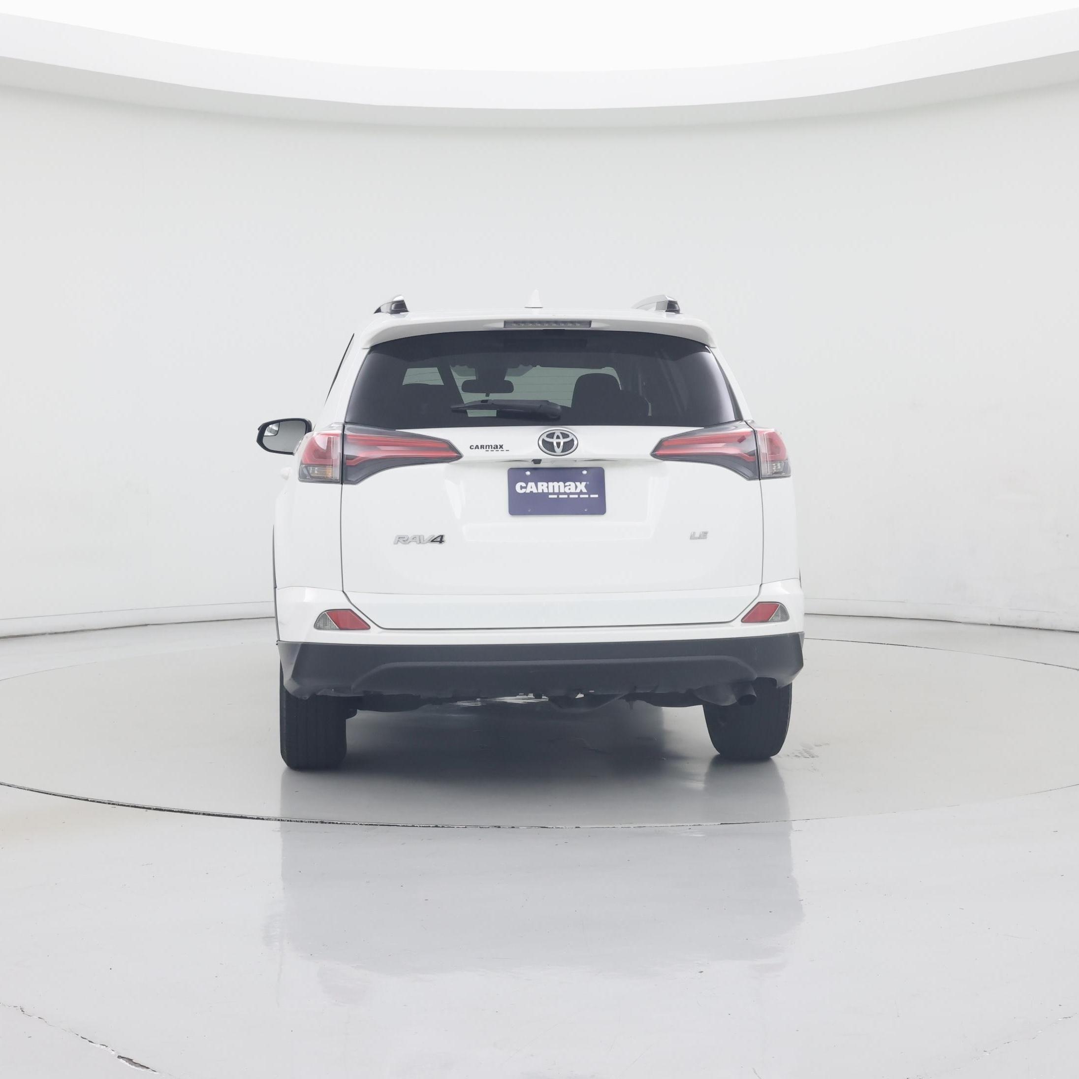 Thumbnail: 2018 Toyota RAV4 - 6