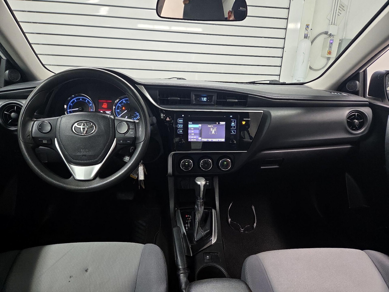 2017 Toyota Corolla L - Photo 10