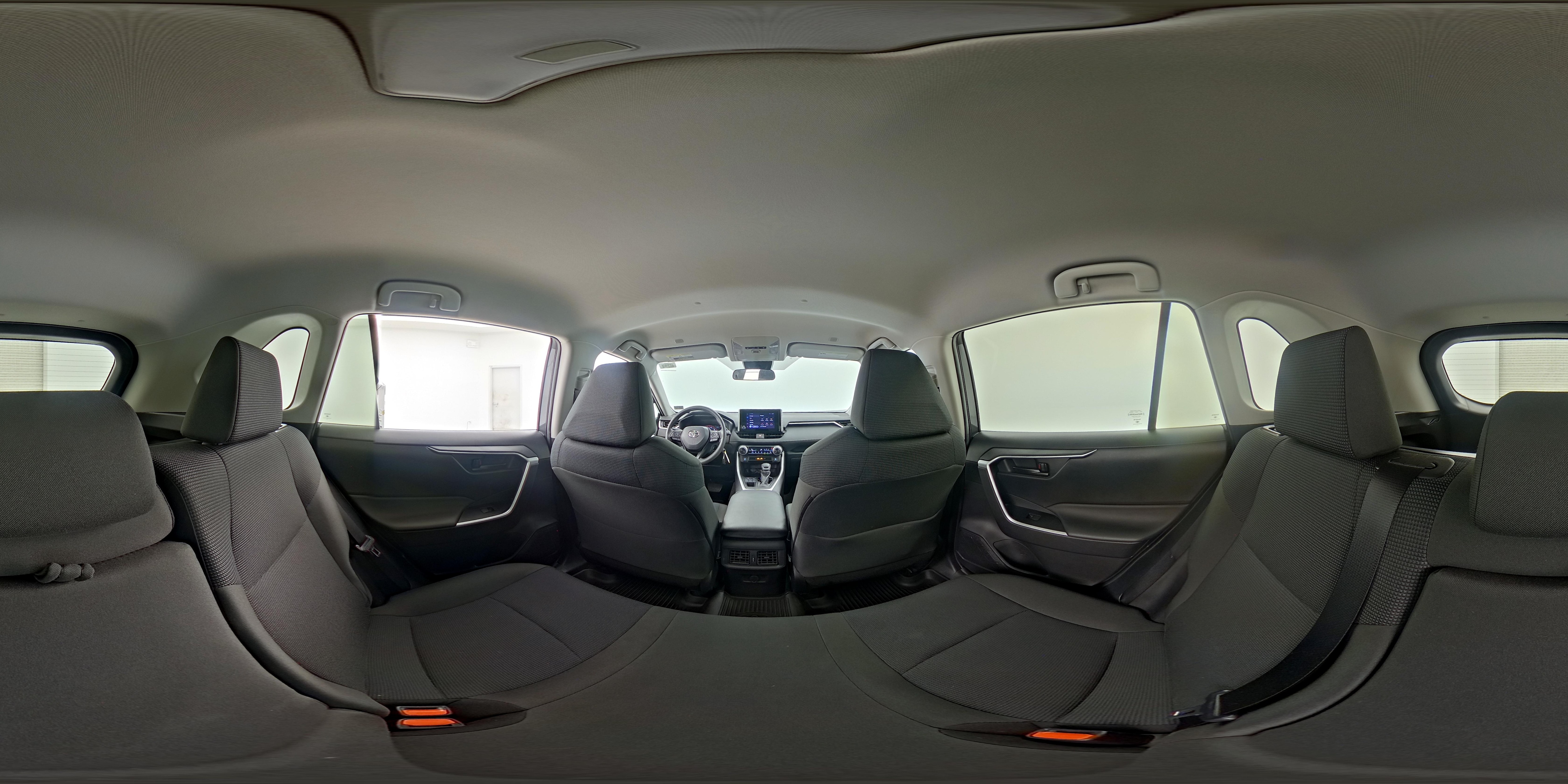 2023 Toyota RAV4 LE - Photo 25