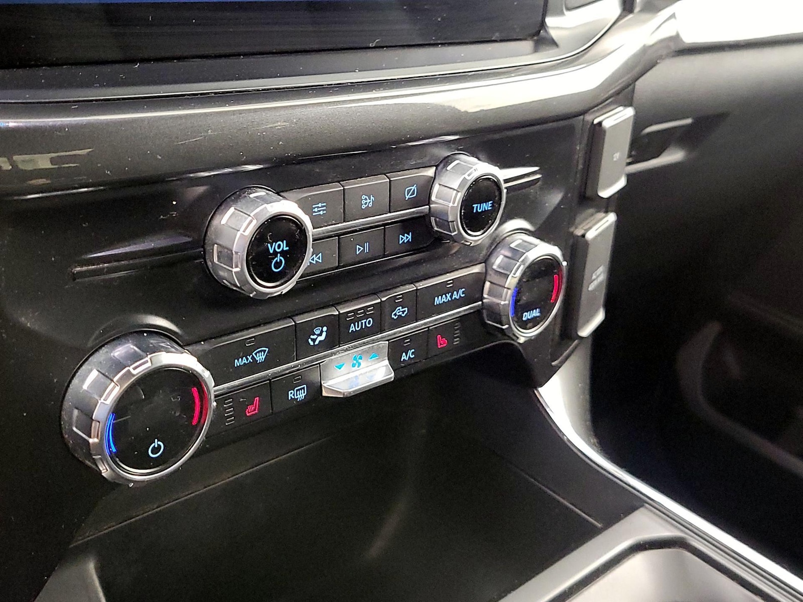 2021 Ford F-150 XLT - Photo 18