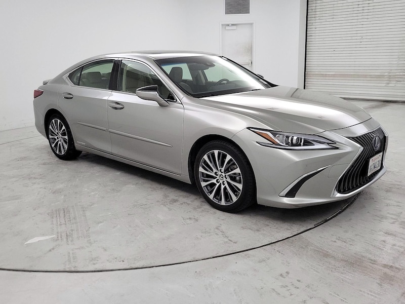 2019 Lexus ES 300h