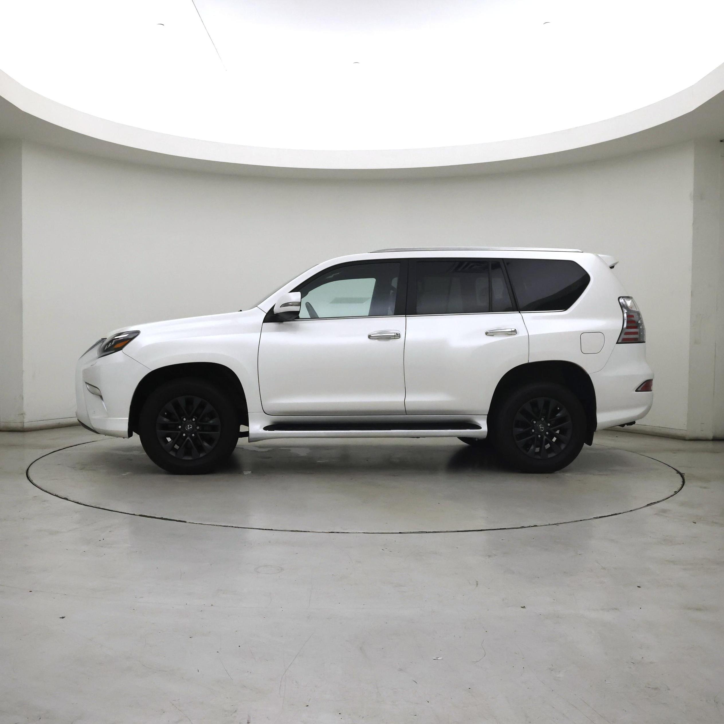 Thumbnail: 2023 Lexus GX - 3