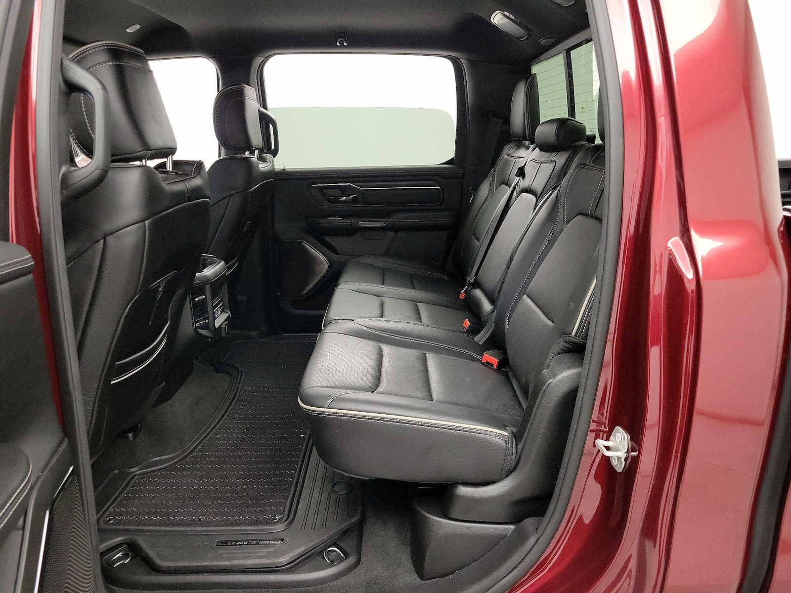 Rear A/C Seat(s)