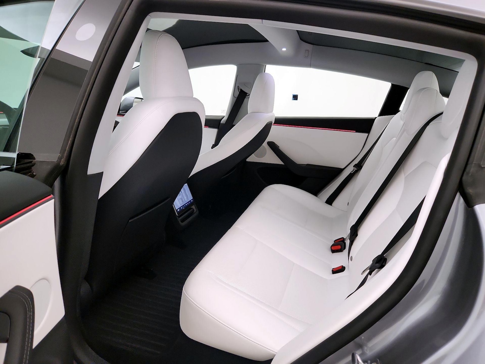 2026 Tesla Model 3 Premium - Photo 18