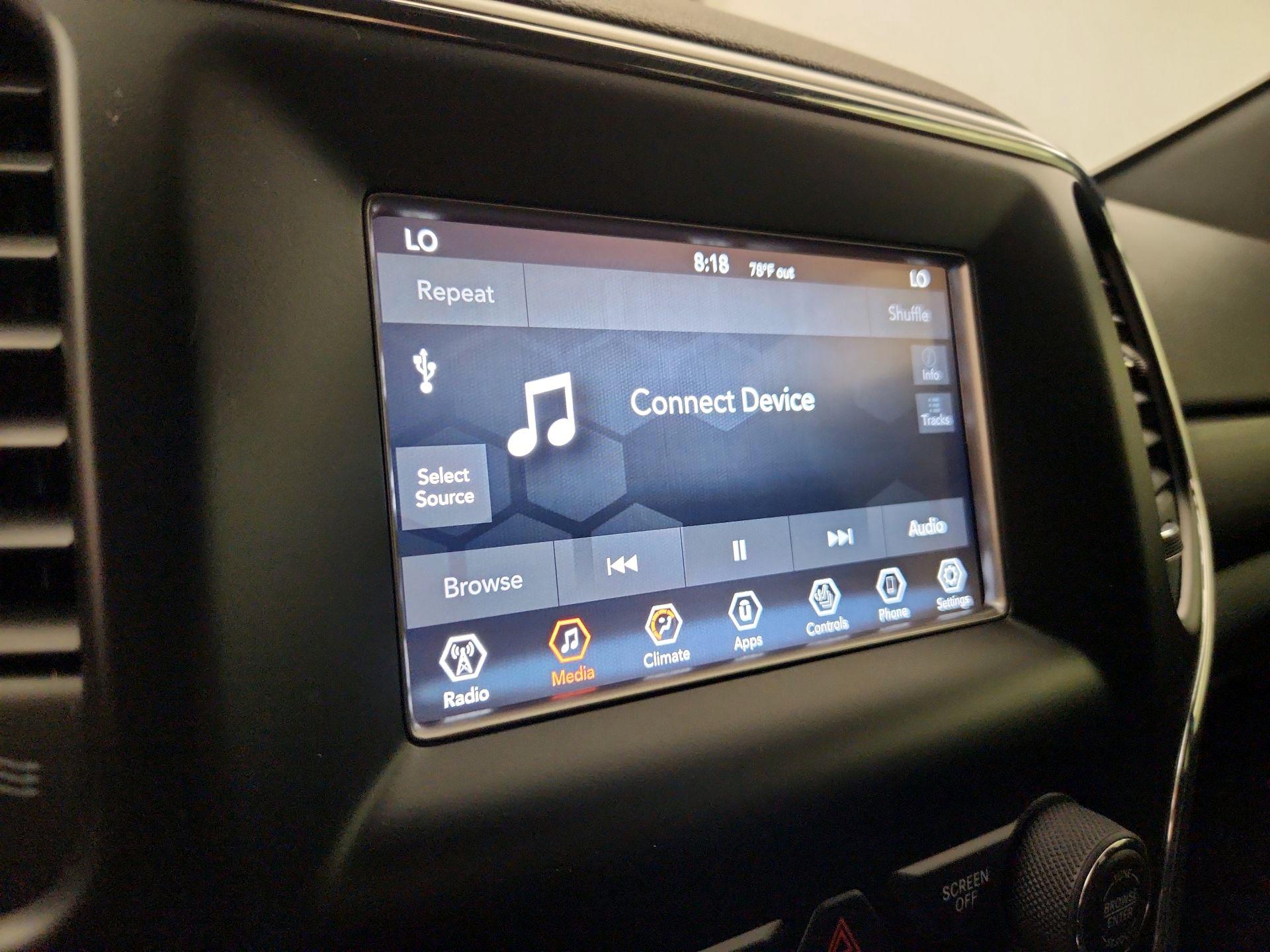 Thumbnail: 2019 Jeep Grand Cherokee - 15