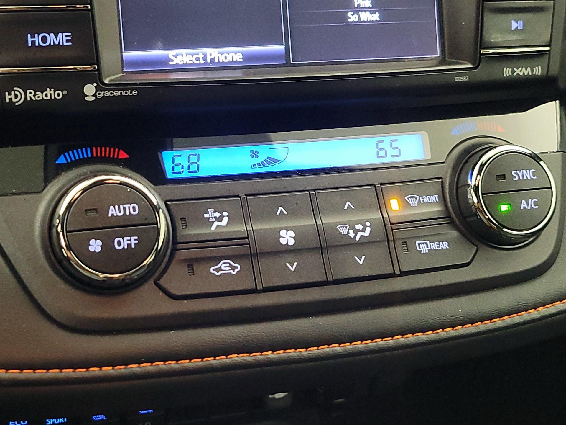 Thumbnail: 2018 Toyota RAV4 - 16
