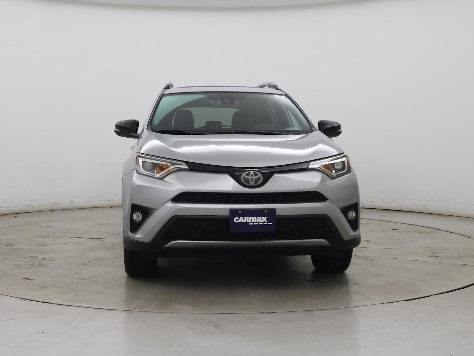 2018 Toyota RAV4 SE - Photo 6