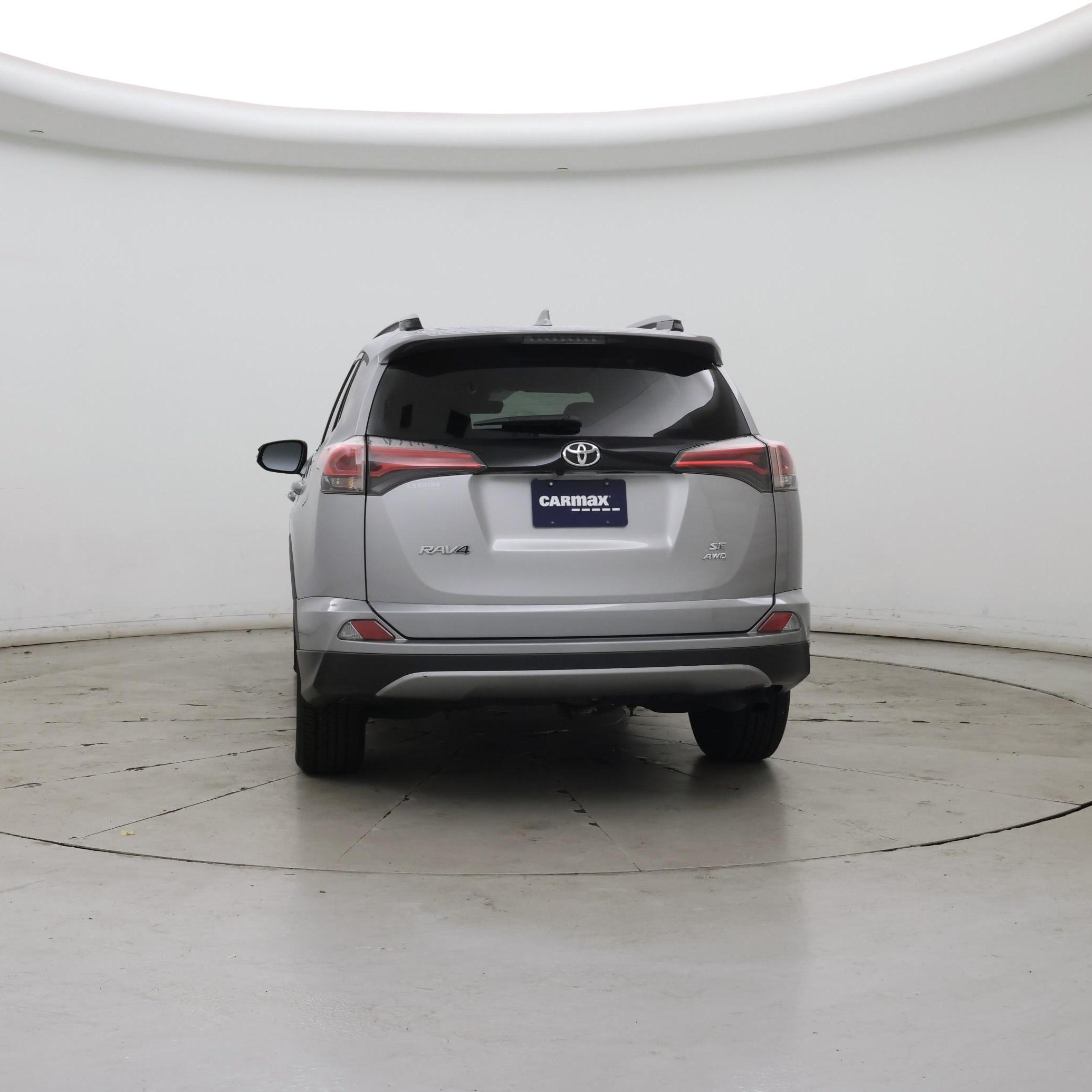 Thumbnail: 2018 Toyota RAV4 - 6