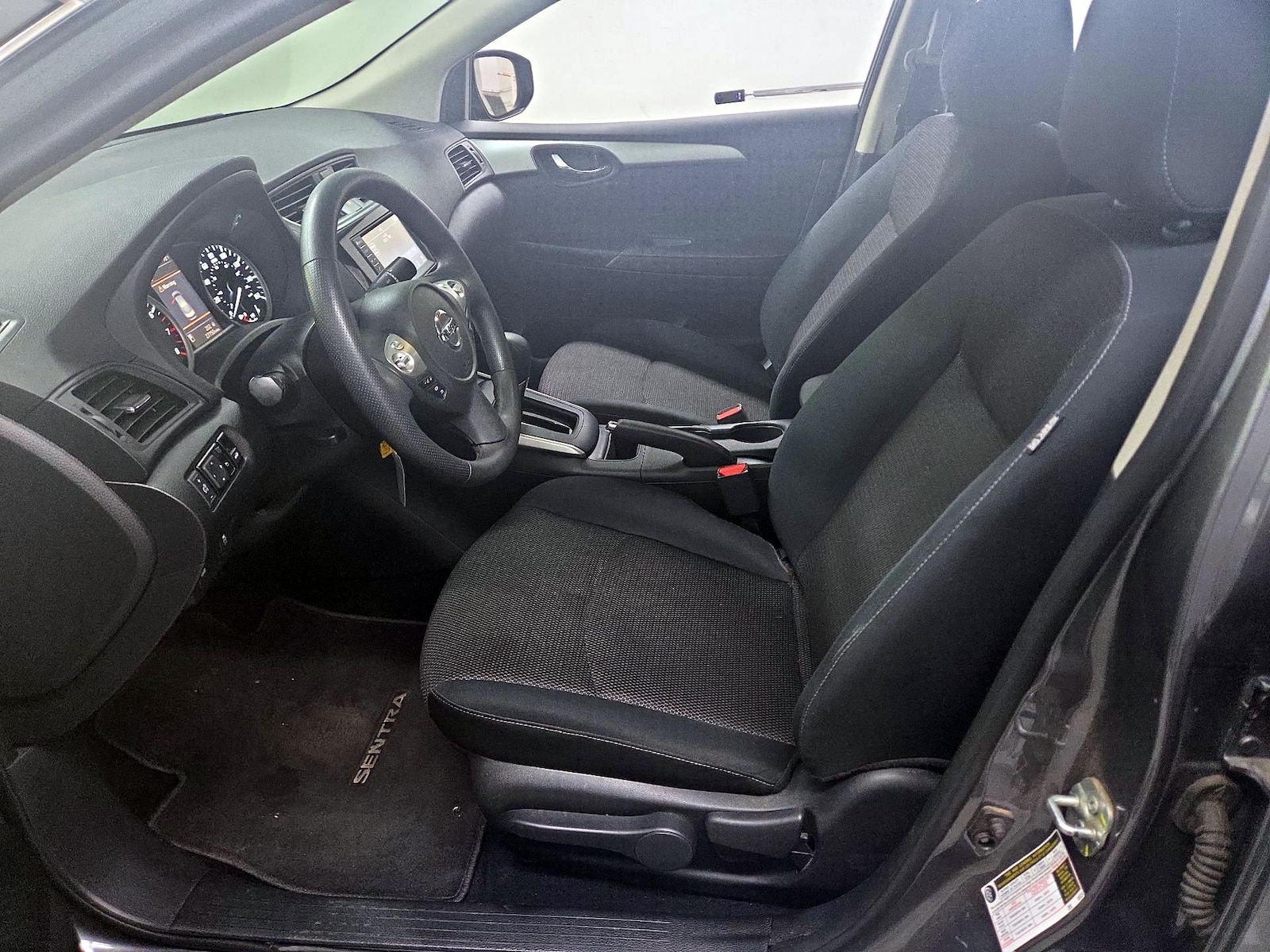 2019 Nissan Sentra S - Photo 12