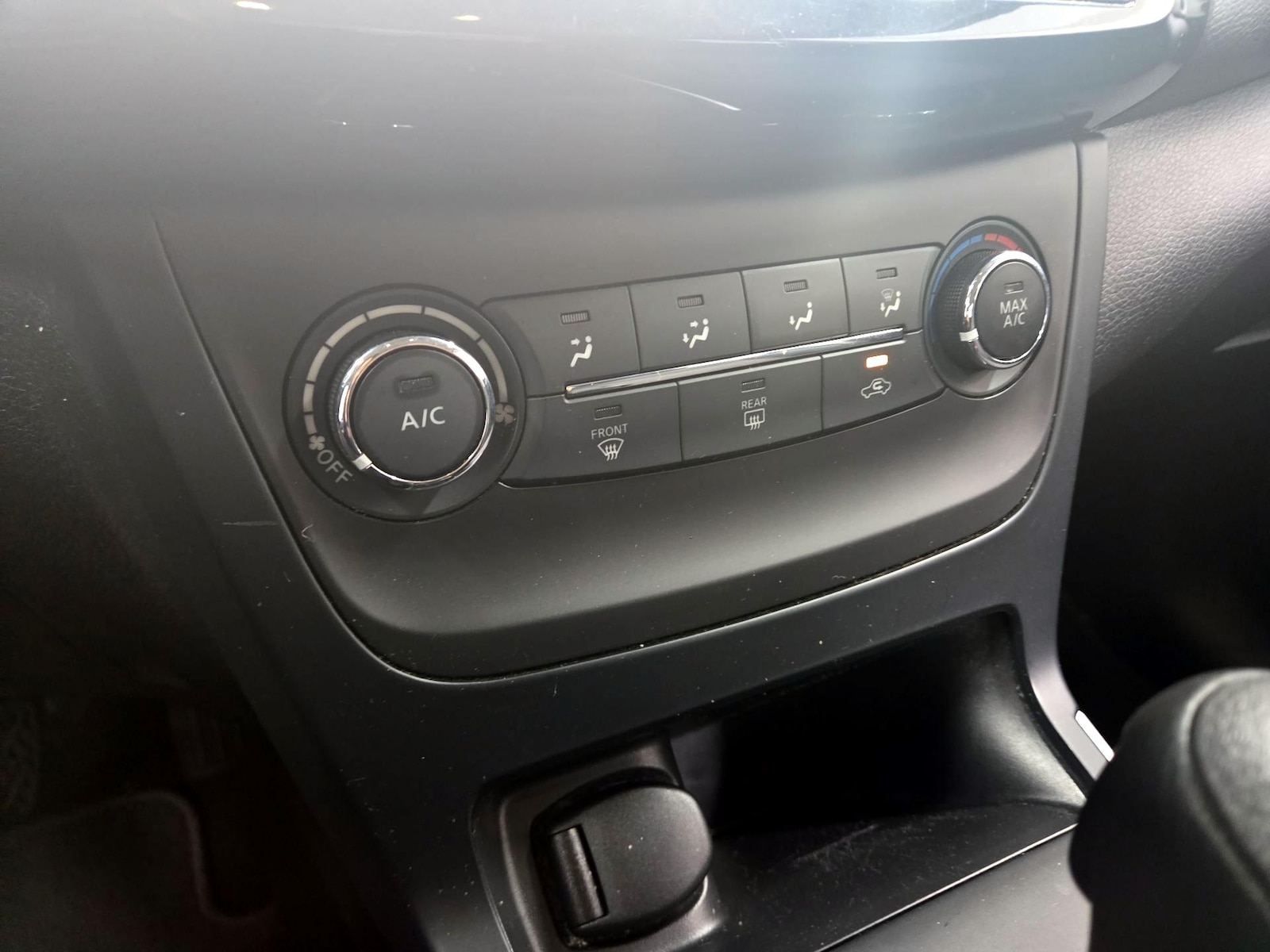 2019 Nissan Sentra S - Photo 15
