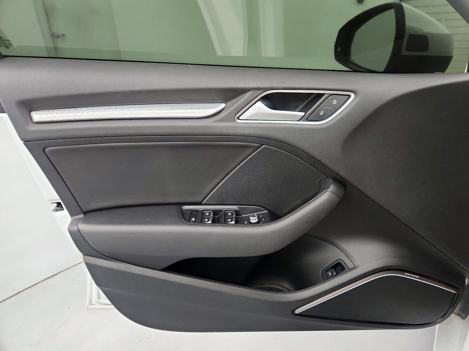 Thumbnail: 2016 Audi A3 - 10