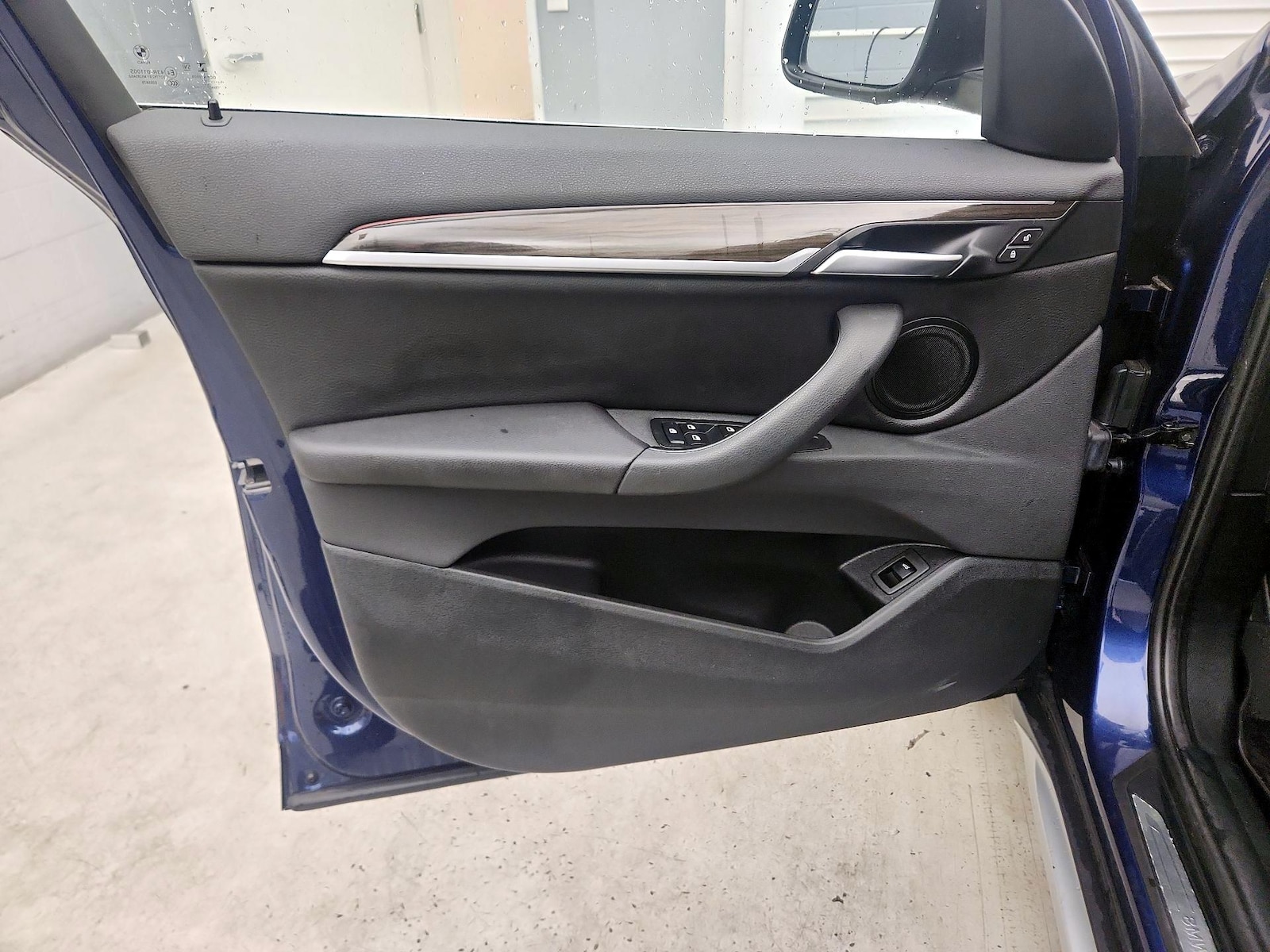 2017 BMW X1 28i - Photo 13