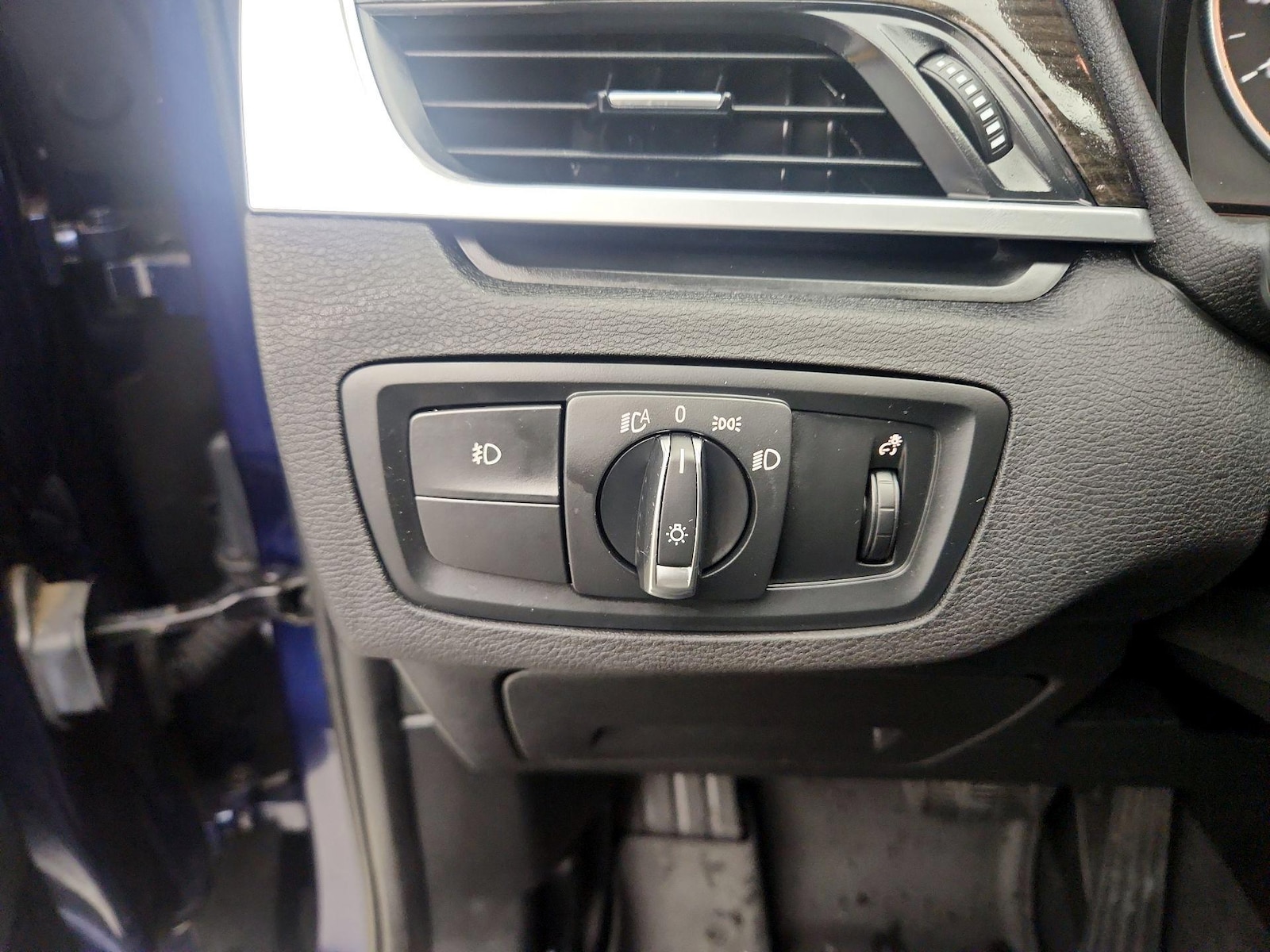 2017 BMW X1 28i - Photo 14