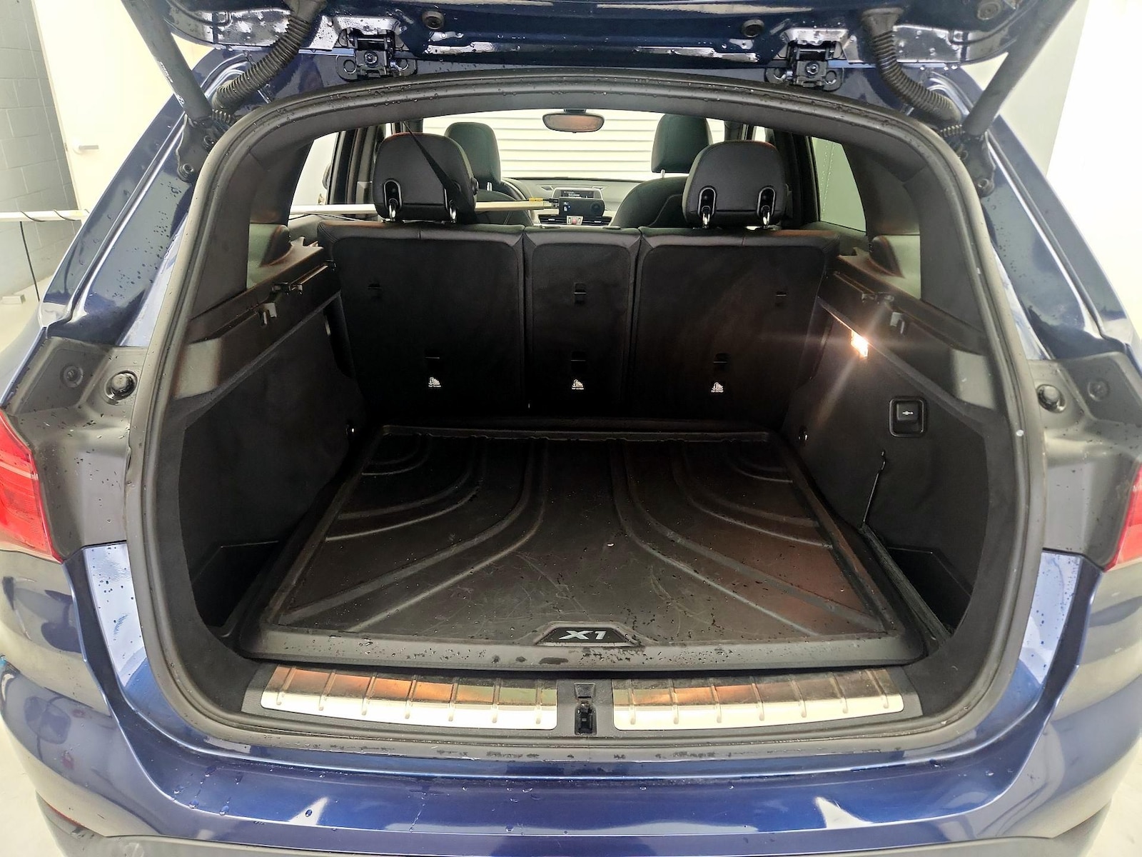 2017 BMW X1 28i - Photo 22