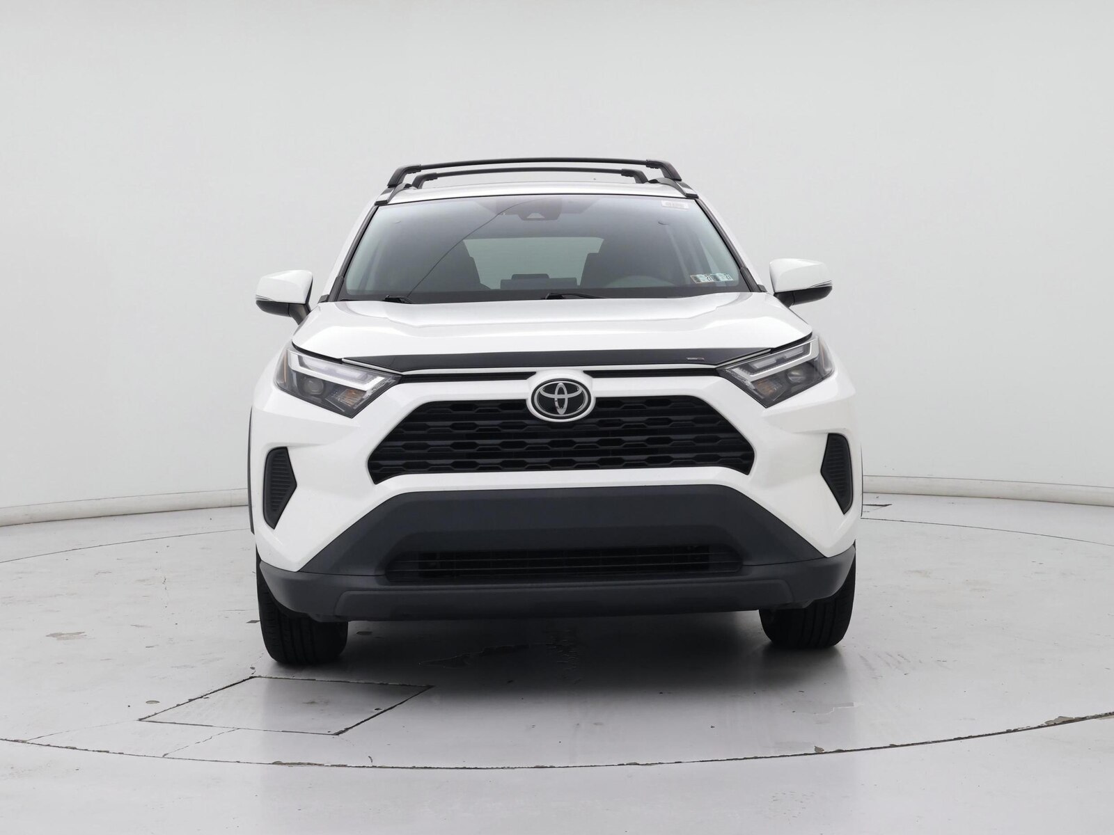 2022 Toyota RAV4 XLE - Photo 6