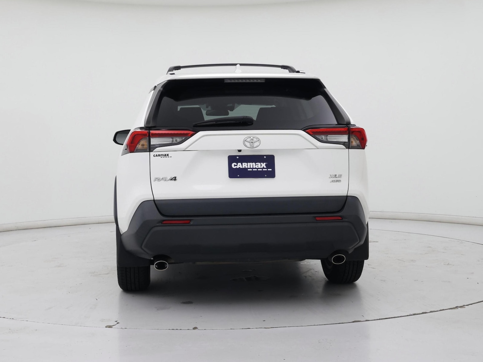 2022 Toyota RAV4 XLE - Photo 7