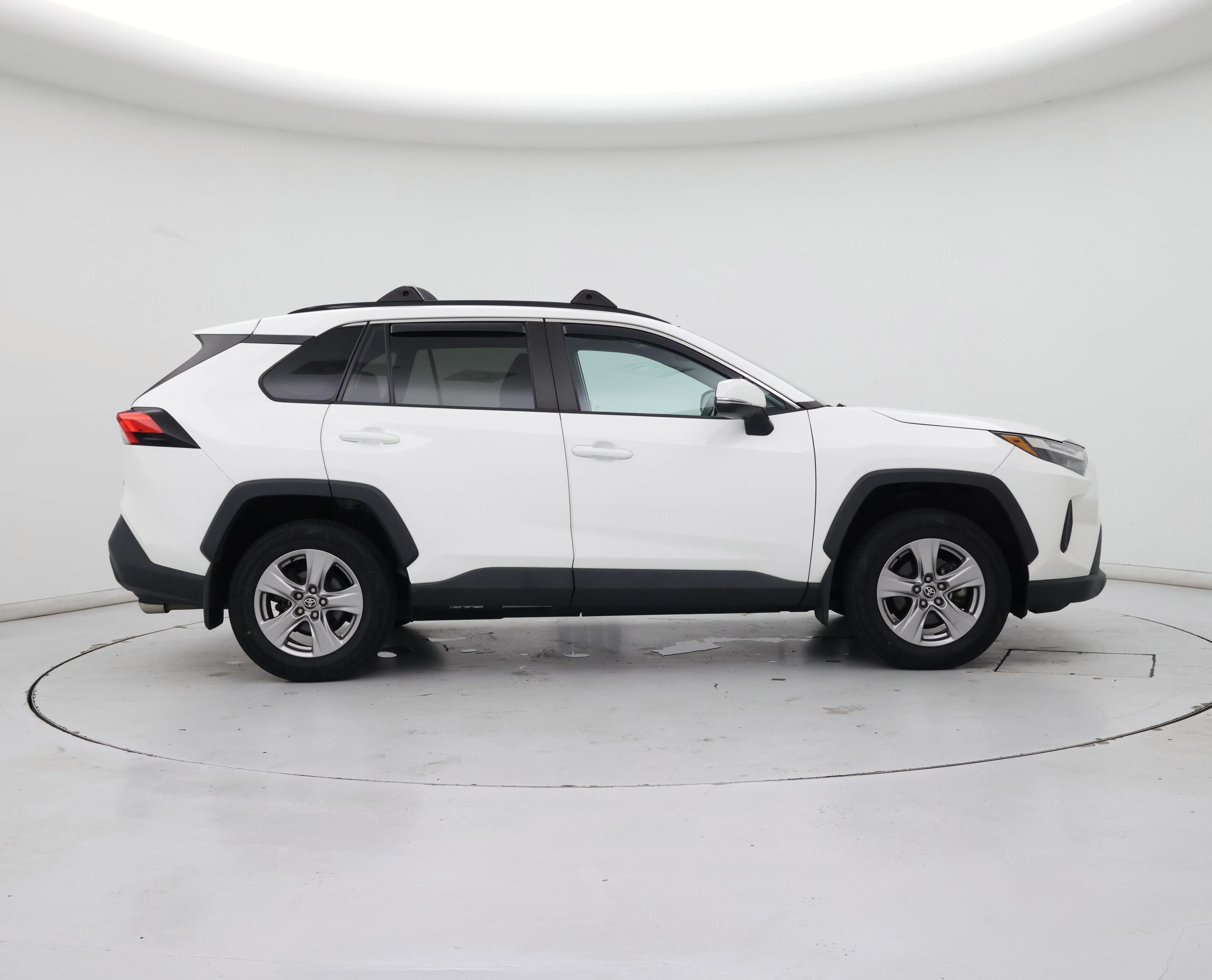 Thumbnail: 2022 Toyota RAV4 - 7