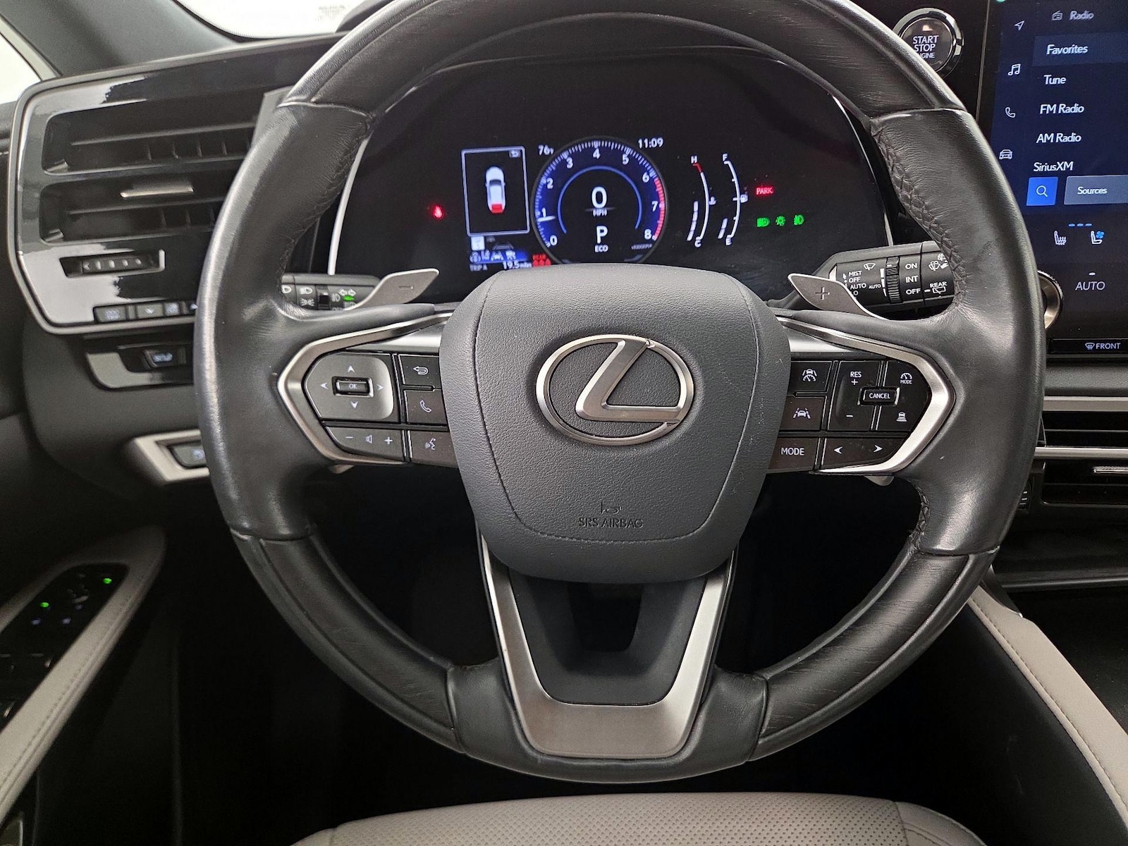 2023 Lexus RX 350 - Photo 11