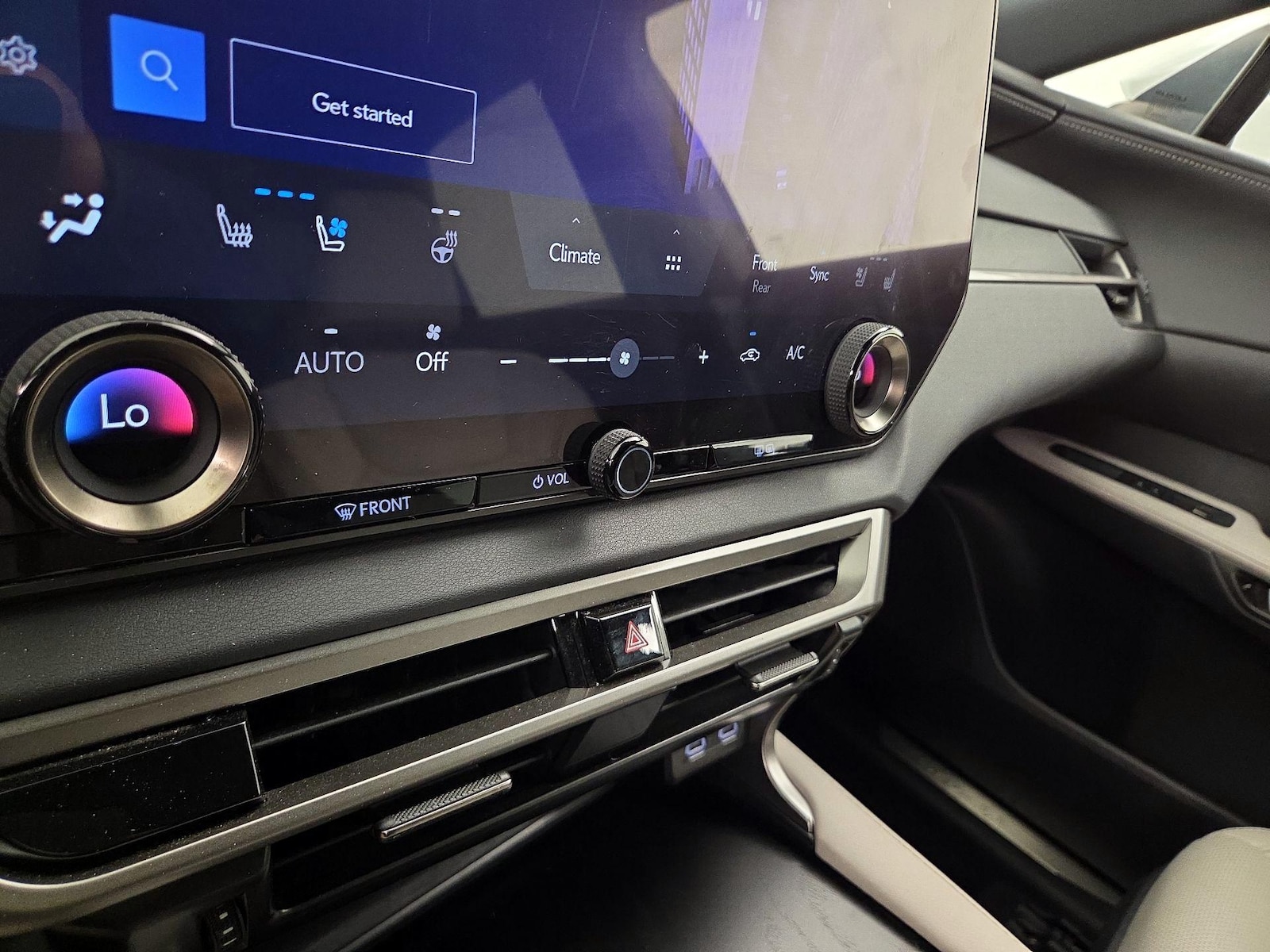 2023 Lexus RX 350 - Photo 17
