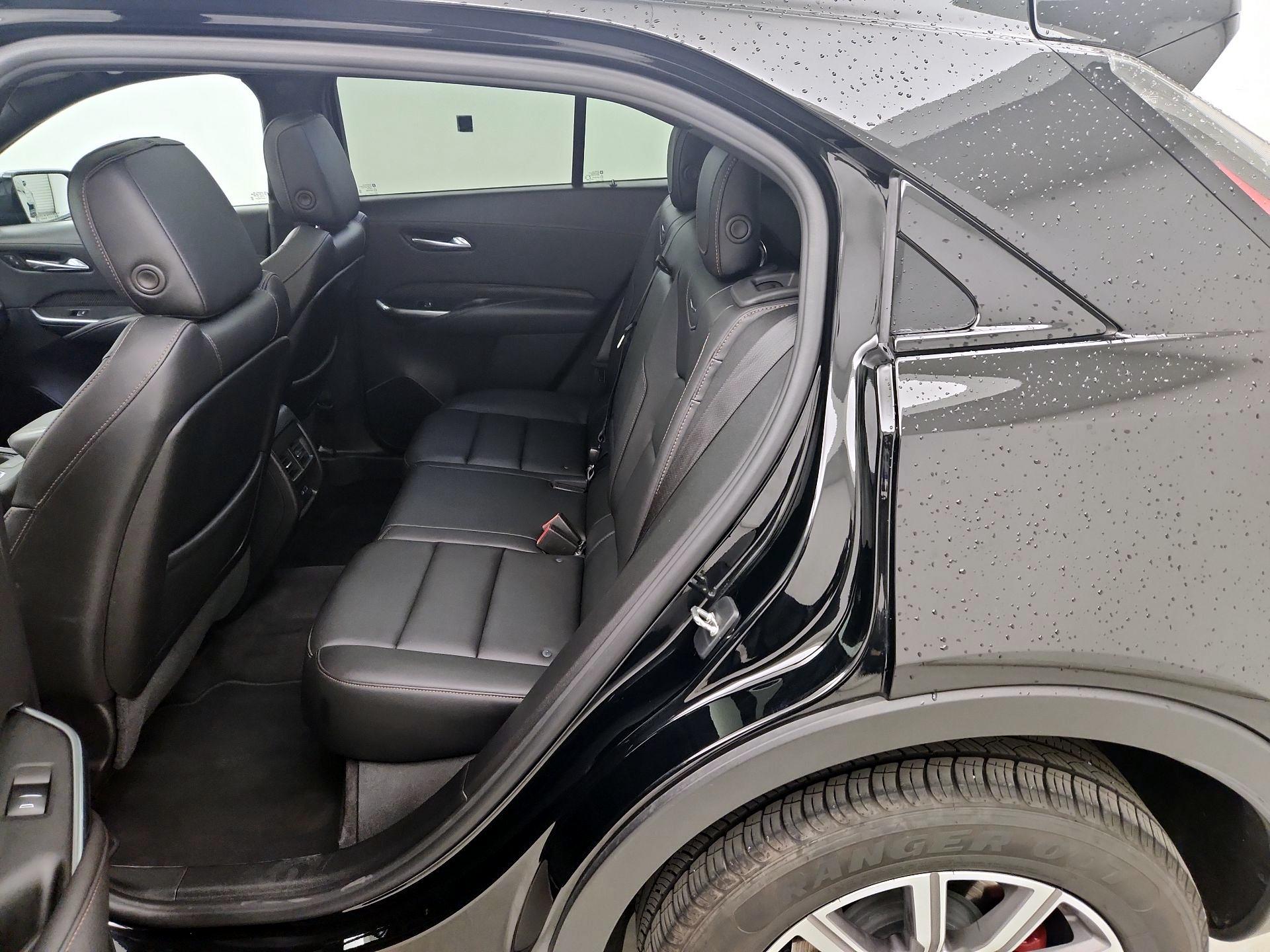 Thumbnail: 2021 Cadillac XT4 - 18