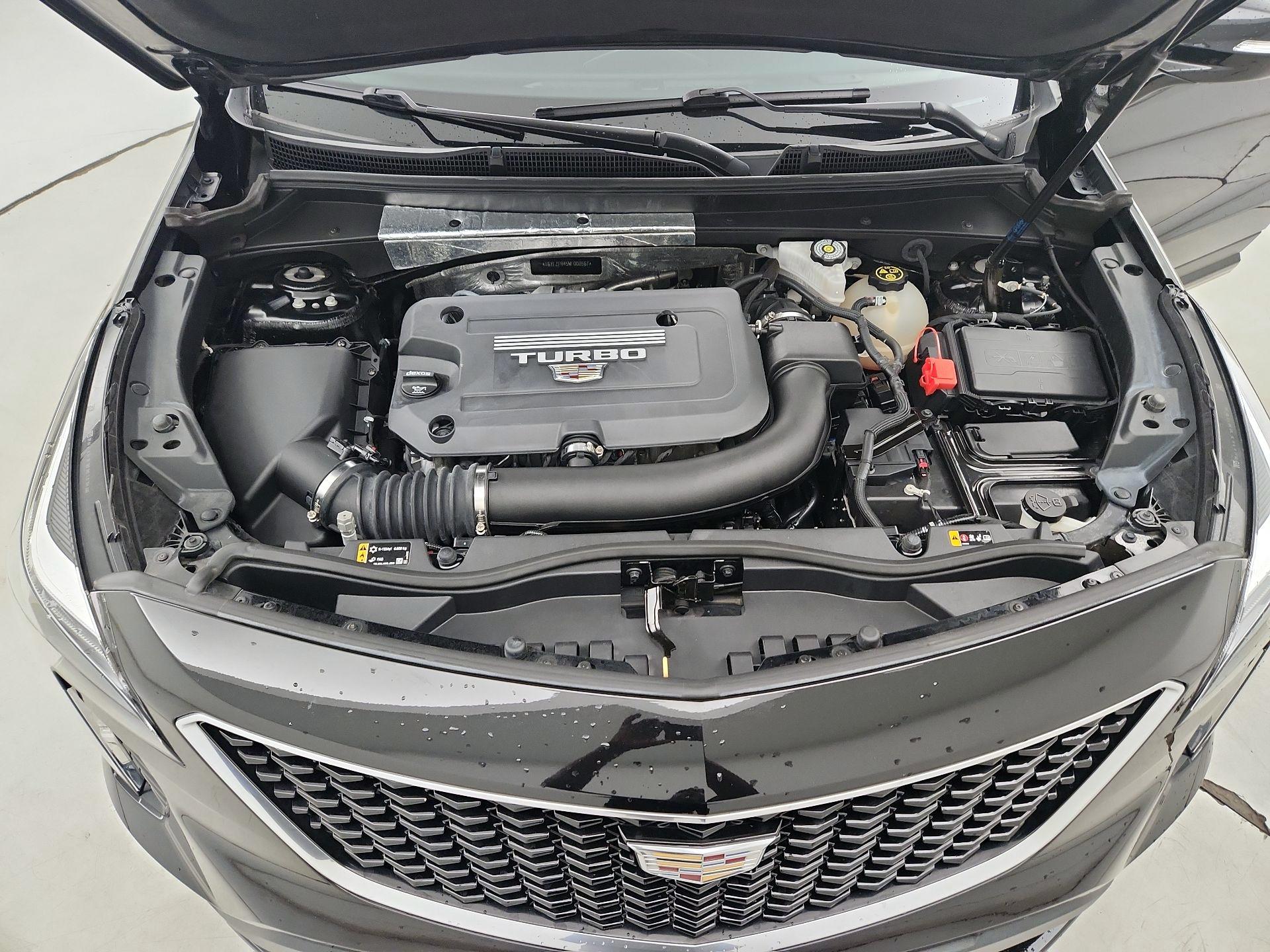 Thumbnail: 2021 Cadillac XT4 - 20