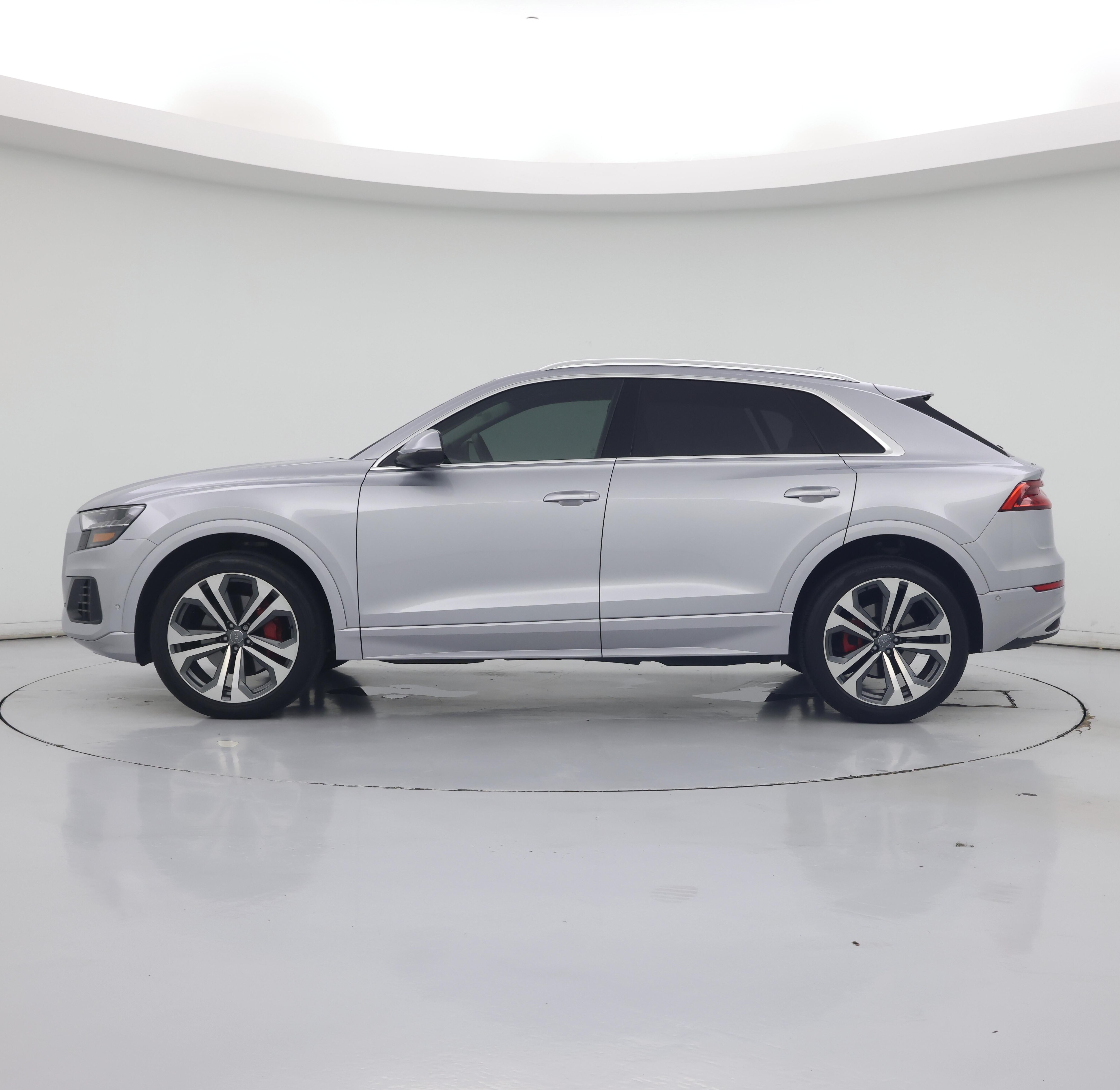 Thumbnail: 2019 Audi Q8 - 3