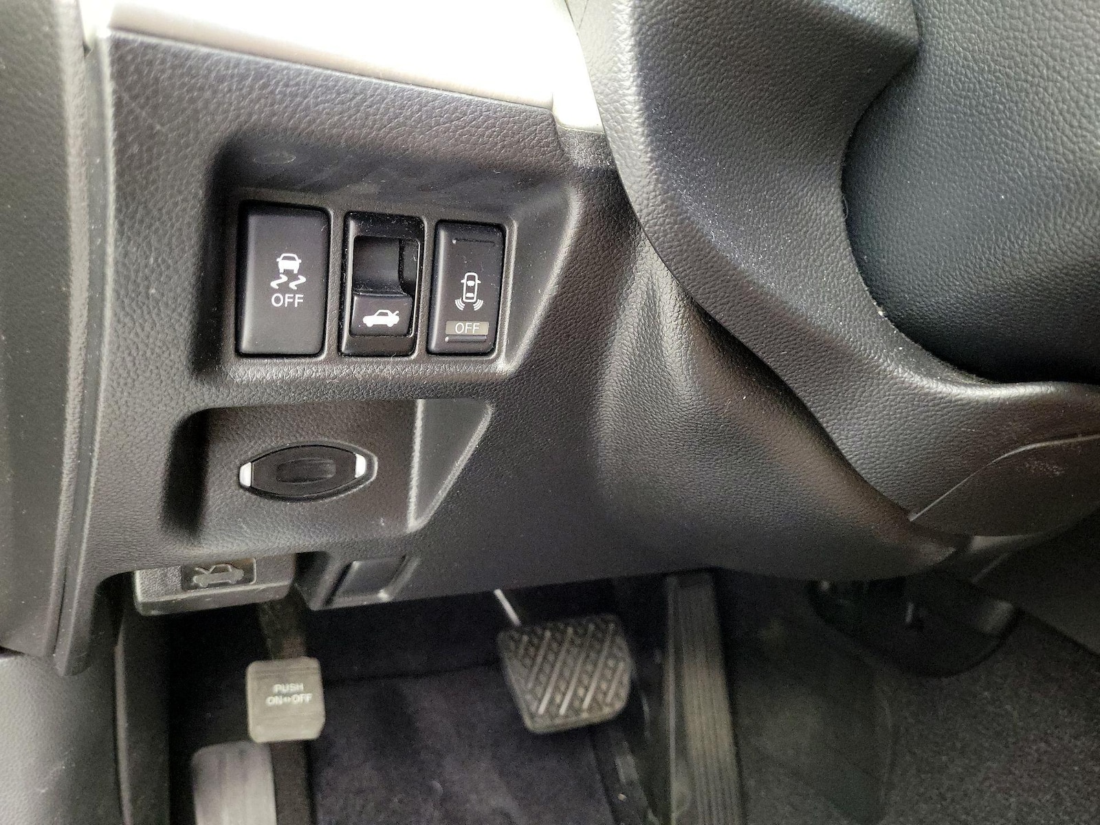 2014 INFINITI Q60 Convertible Base - Photo 14