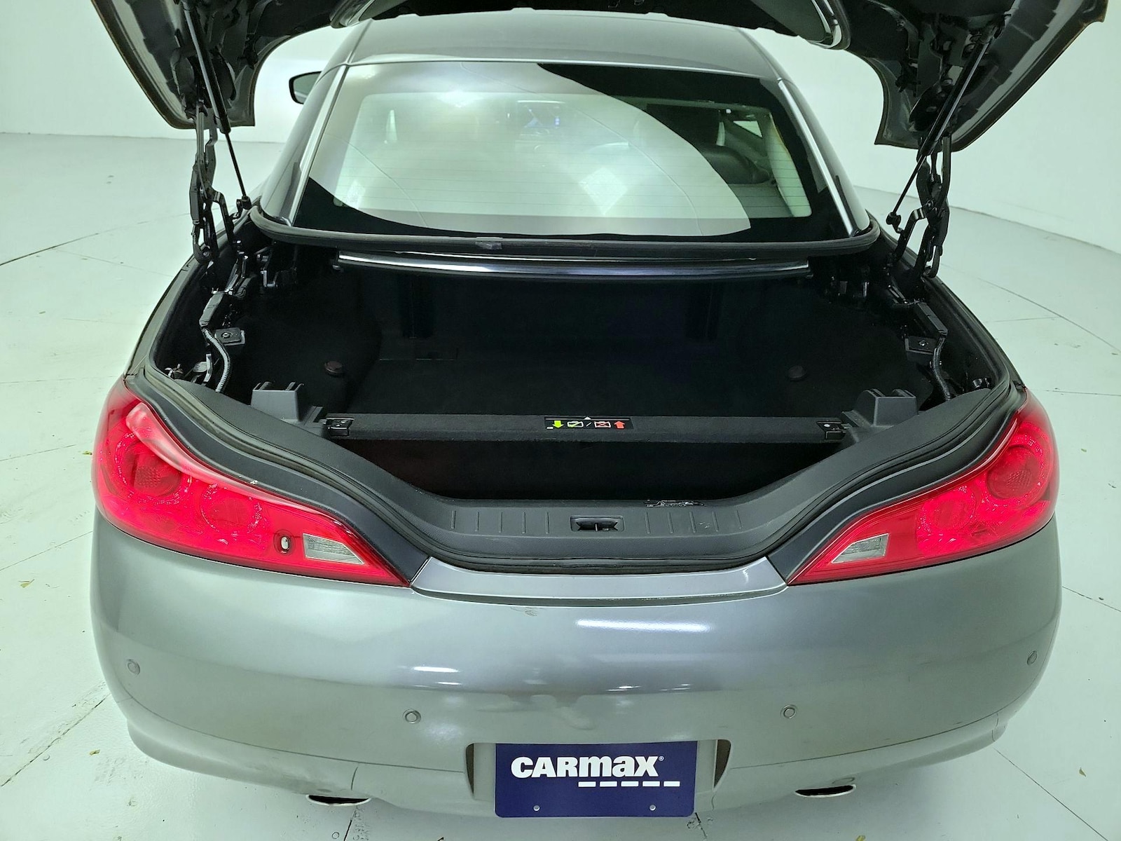 2014 INFINITI Q60 Convertible Base - Photo 22