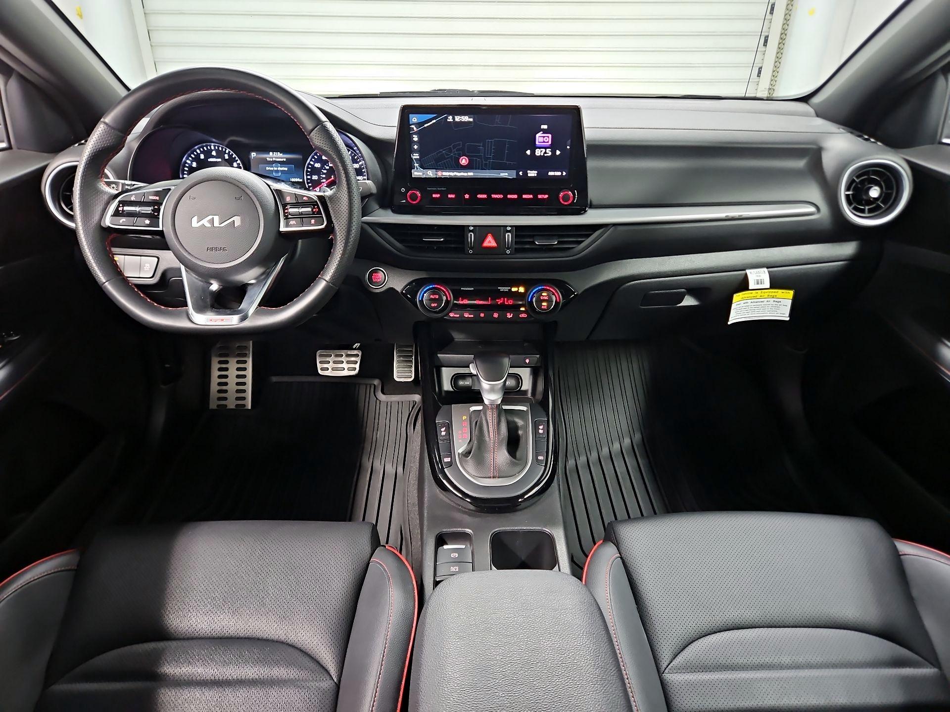 Thumbnail: 2023 Kia Forte - 9