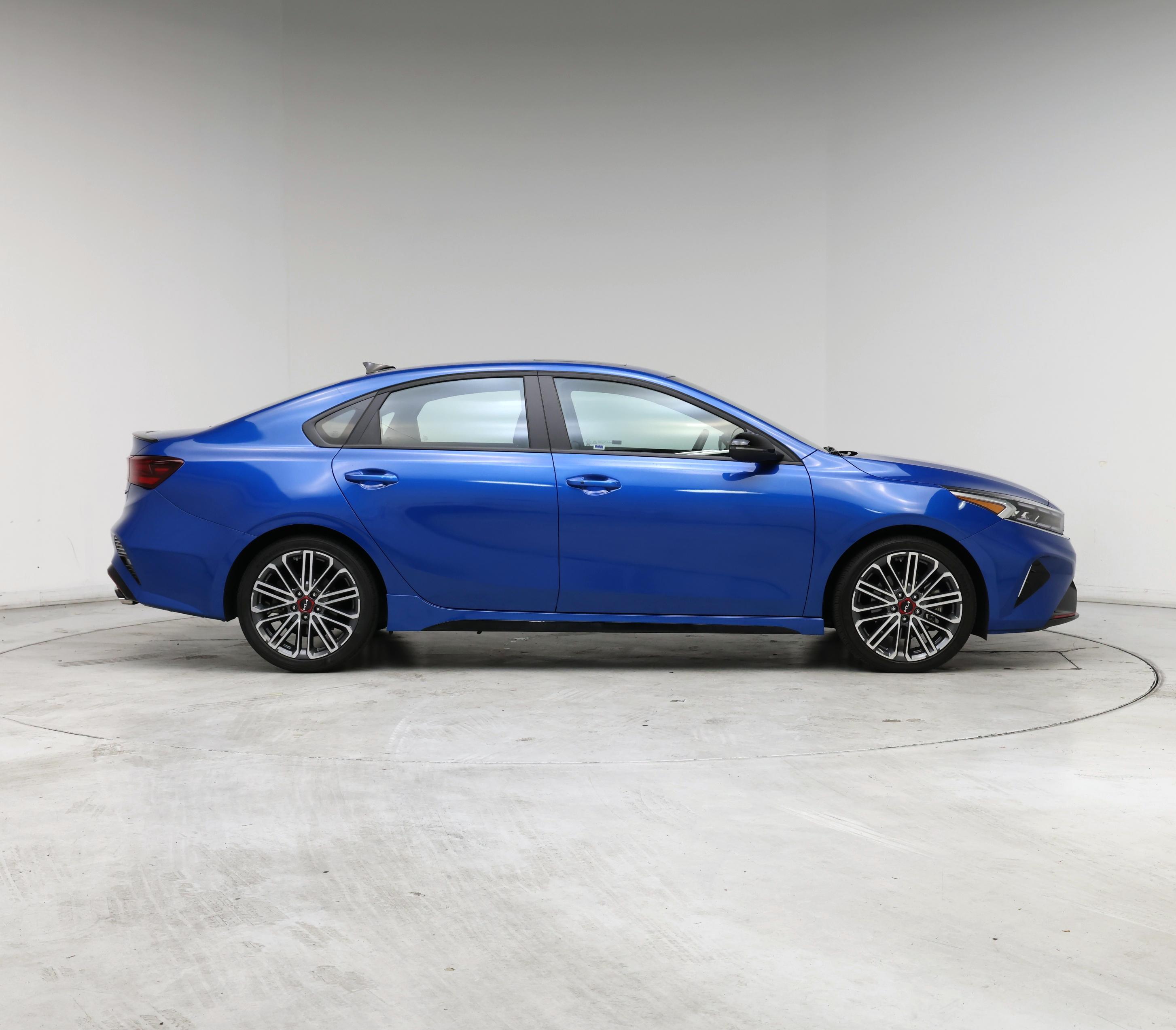 Thumbnail: 2023 Kia Forte - 7