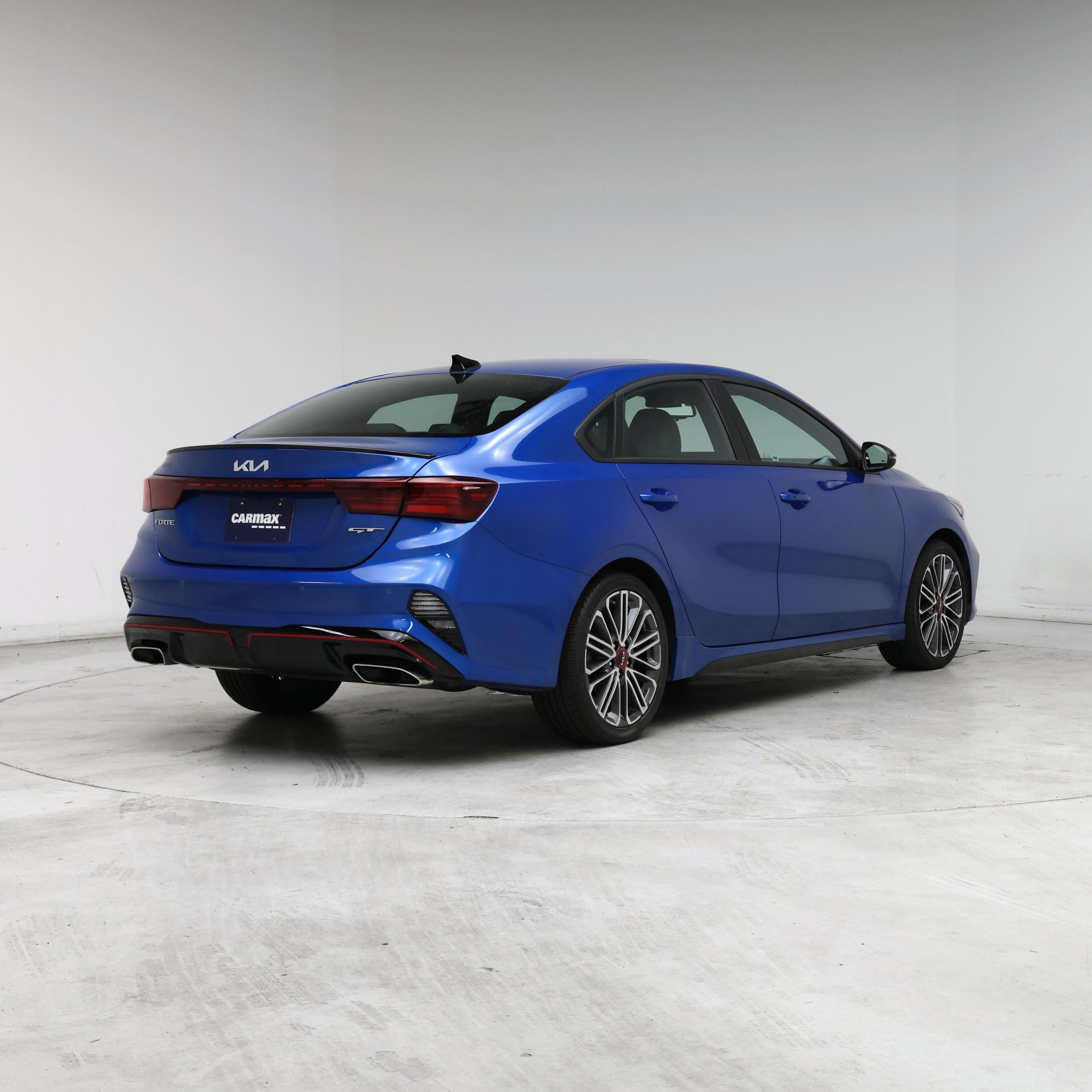 Thumbnail: 2023 Kia Forte - 8