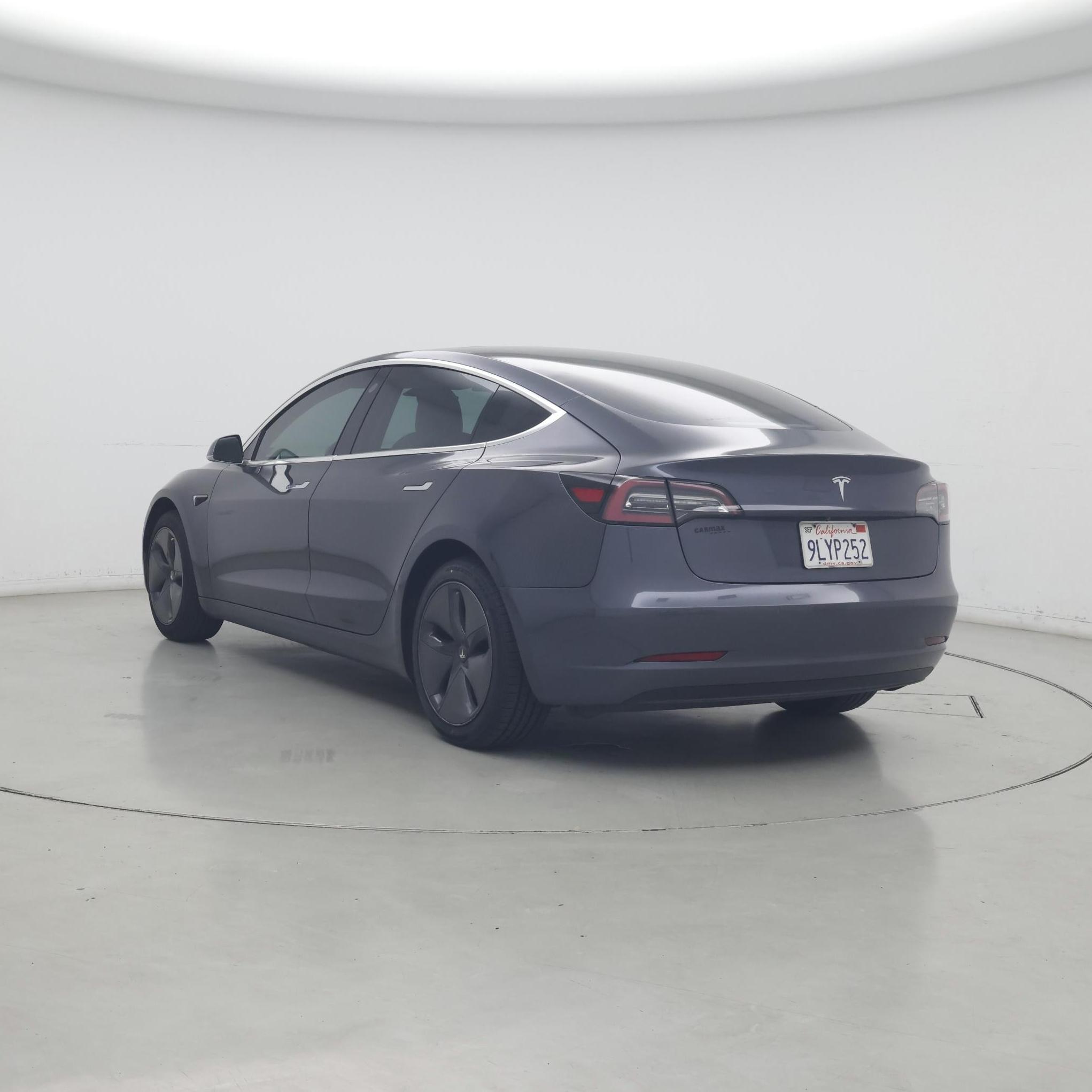 Thumbnail: 2019 Tesla Model 3 - 2
