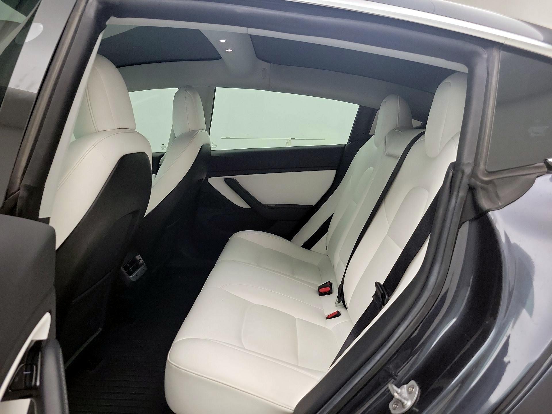 Thumbnail: 2019 Tesla Model 3 - 19