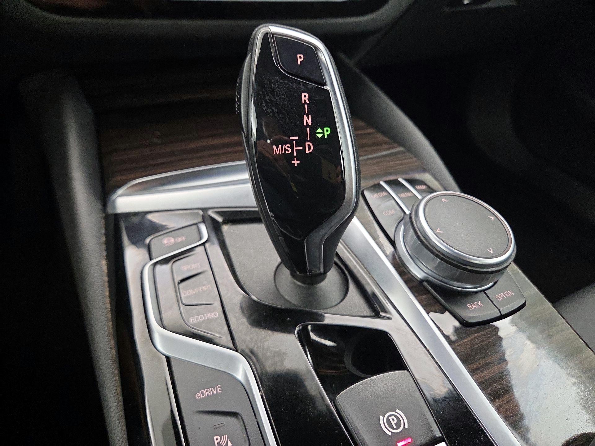 Thumbnail: 2019 BMW 5 Series - 18