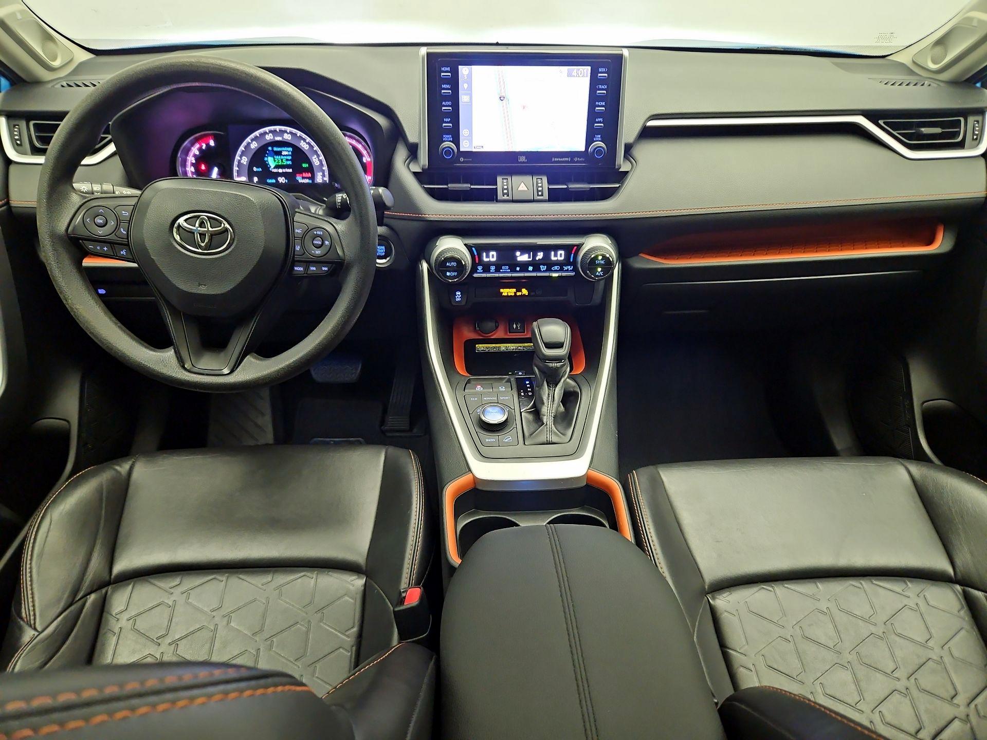 Thumbnail: 2019 Toyota RAV4 - 9