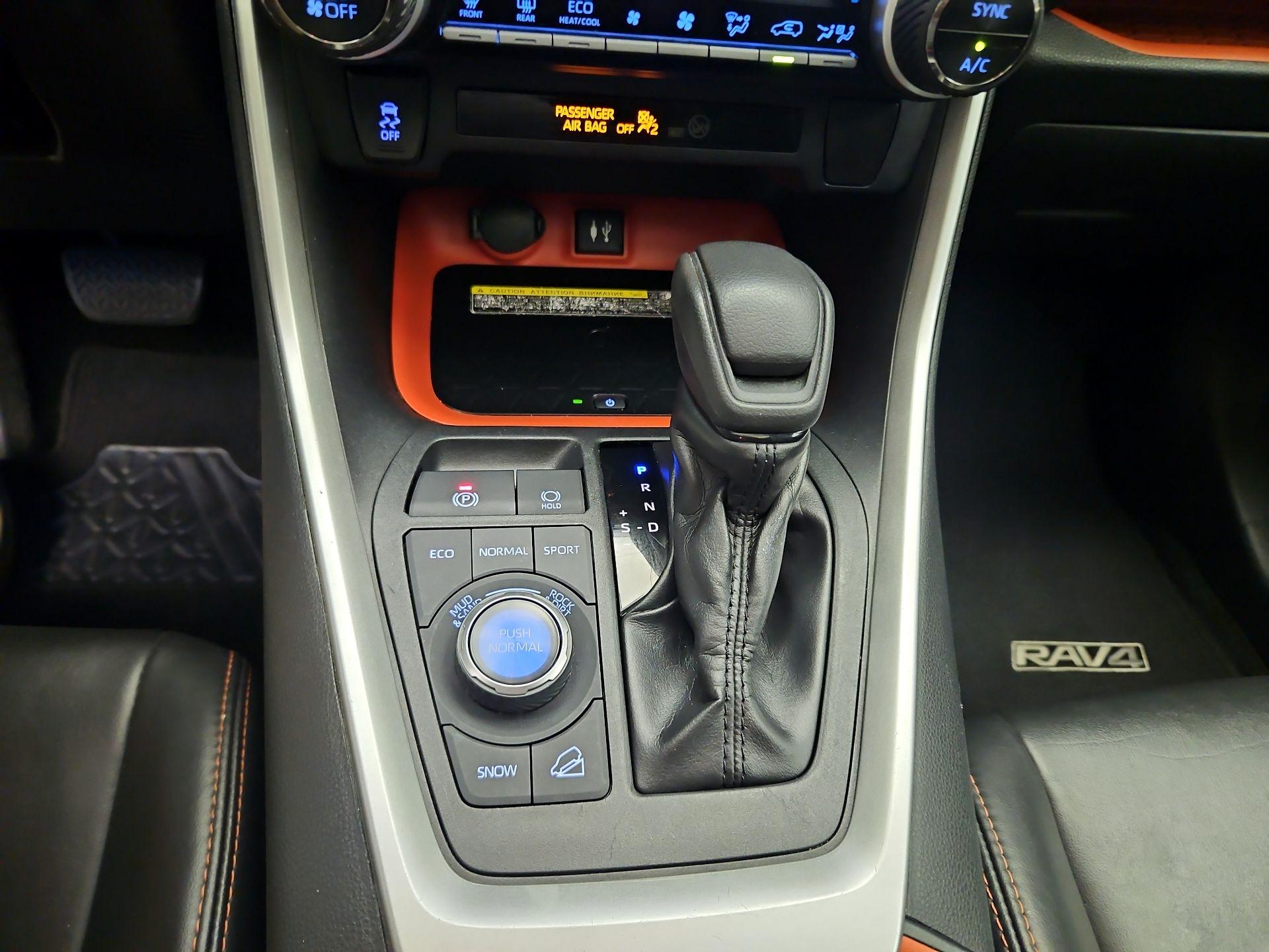 Thumbnail: 2019 Toyota RAV4 - 18