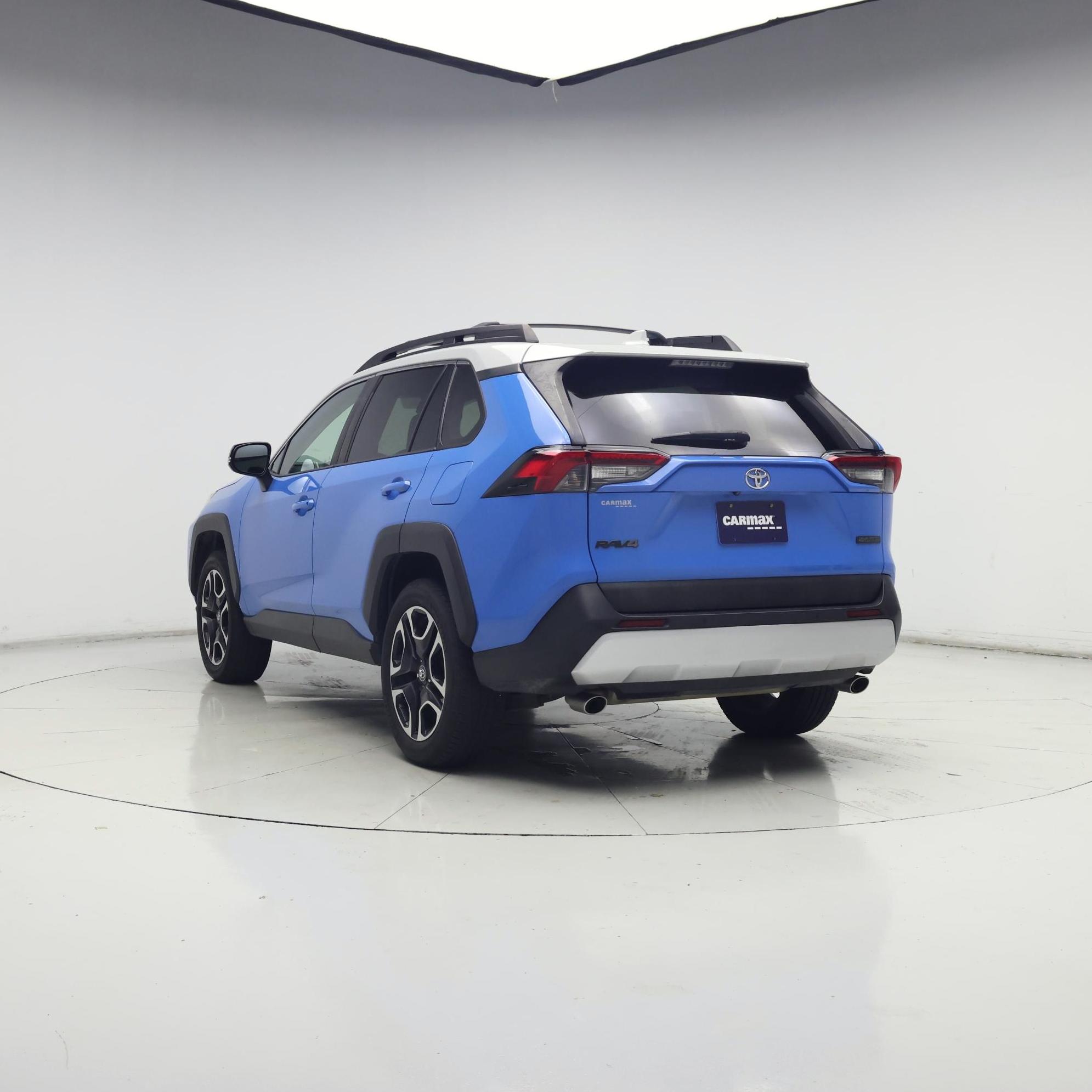Thumbnail: 2019 Toyota RAV4 - 2