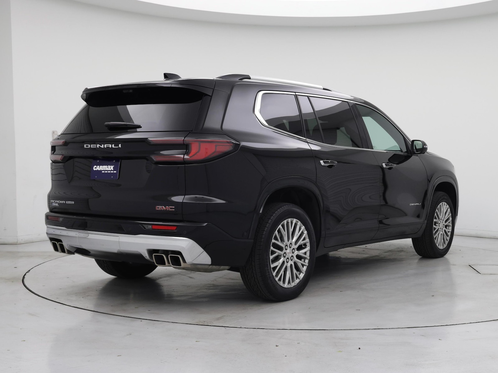 2026 GMC Acadia Denali - Photo 9