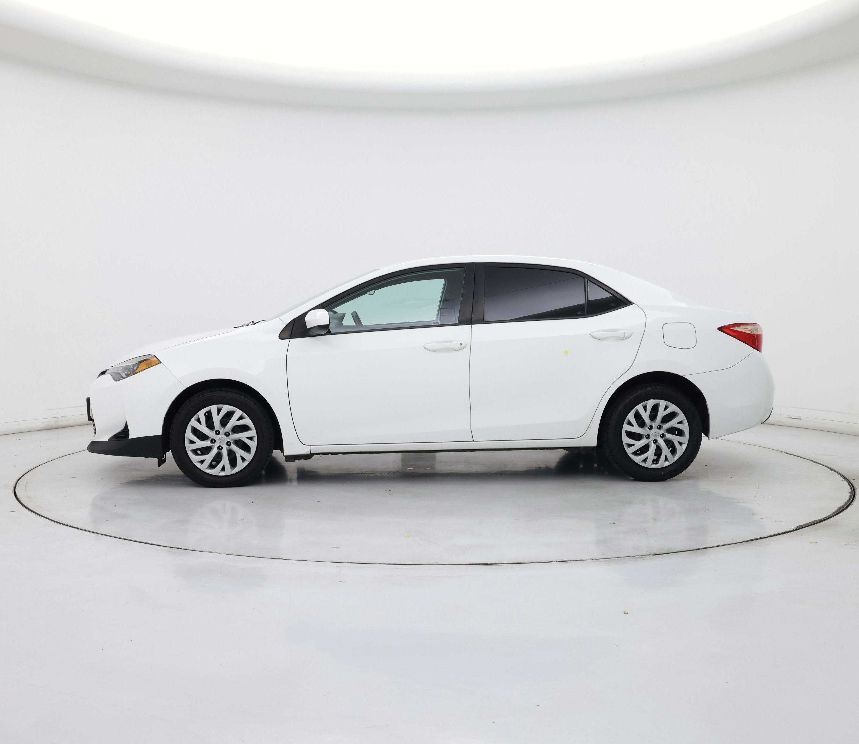 Thumbnail: 2019 Toyota Corolla - 3